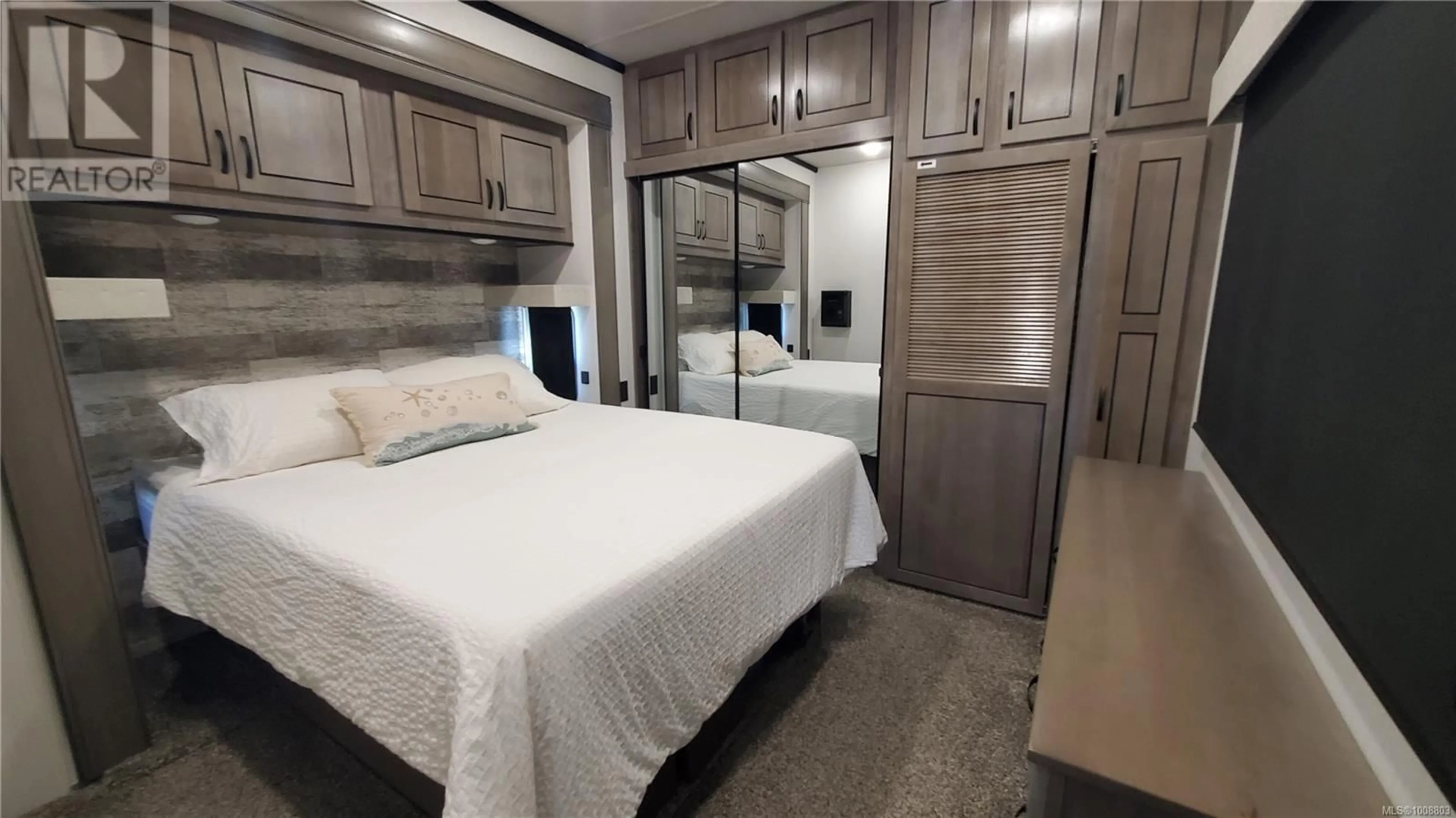 Bedroom with bed, wood/laminate floor for C279 - 200 CORFIELD STREET NORTH, Parksville British Columbia V9P2S5