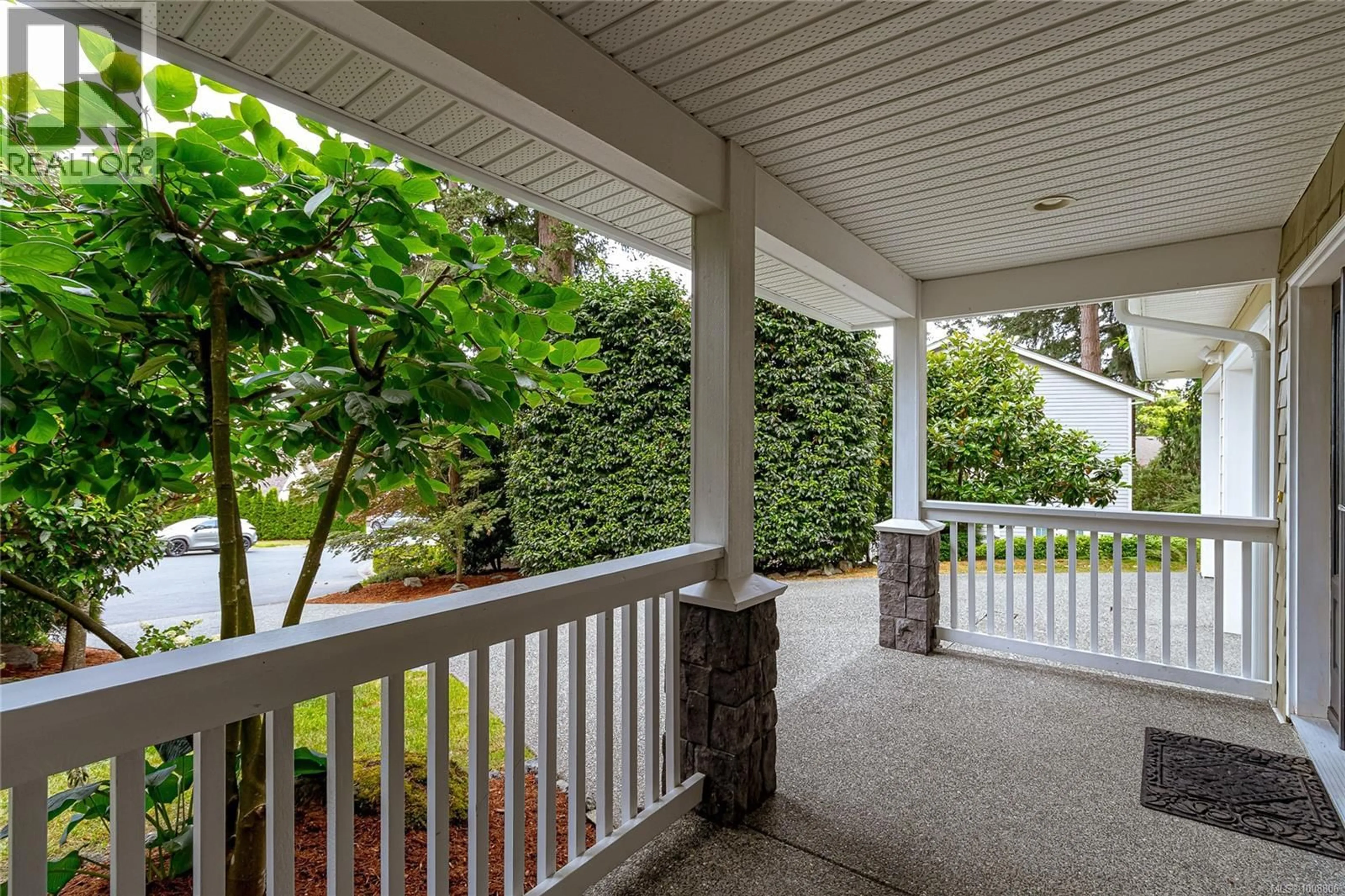Patio, street for 7360 RIDGEDOWN COURT, Central Saanich British Columbia V8M2H7