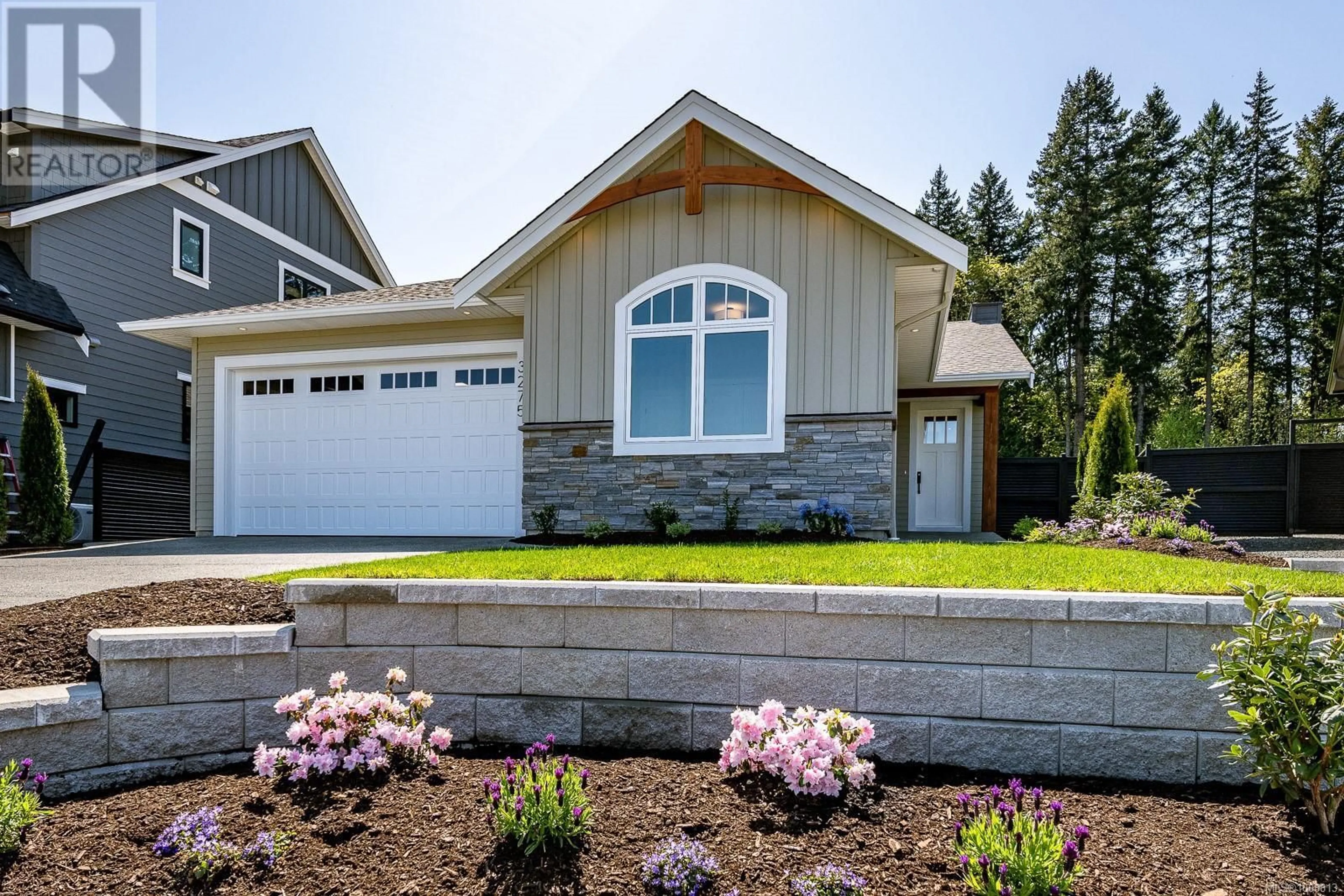 Home with vinyl exterior material, street for 3275 MARYGROVE PLACE, Courtenay British Columbia V9N0E7