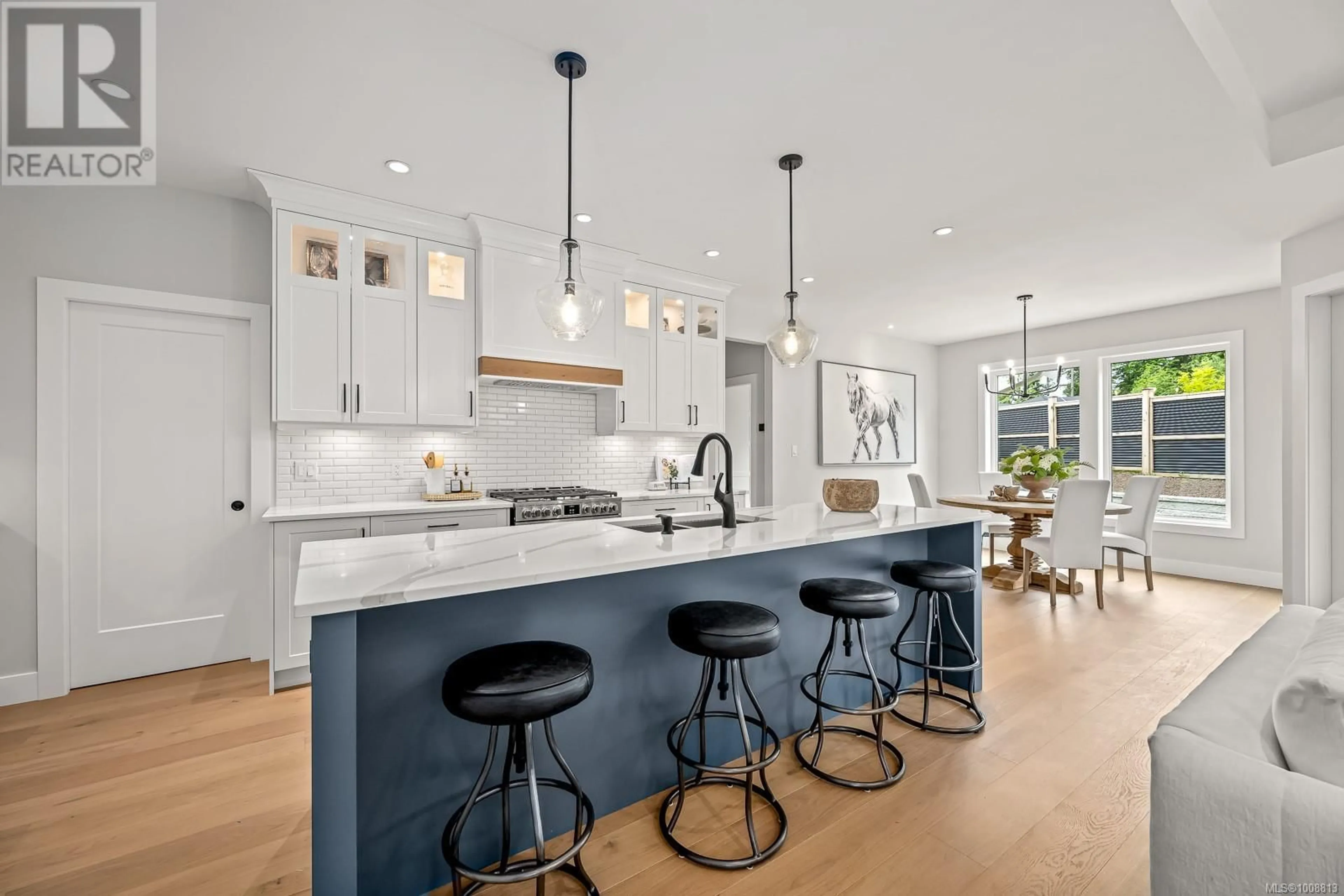 Open concept kitchen, ceramic/tile floor for 3275 MARYGROVE PLACE, Courtenay British Columbia V9N0E7