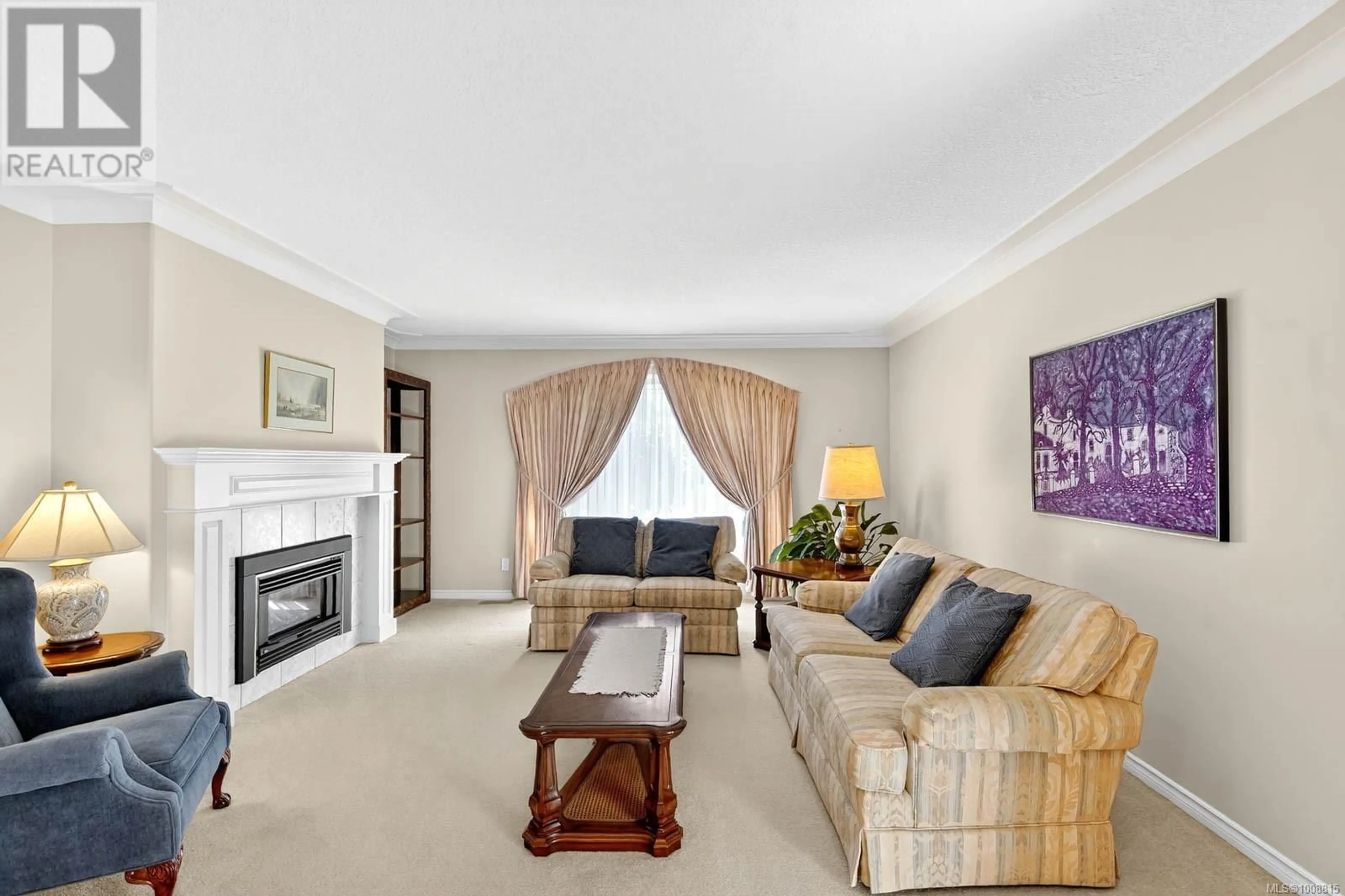 Living room with furniture, carpet floor for 5528 WOODLAND CRESCENT WEST, Port Alberni British Columbia V9Y8E6