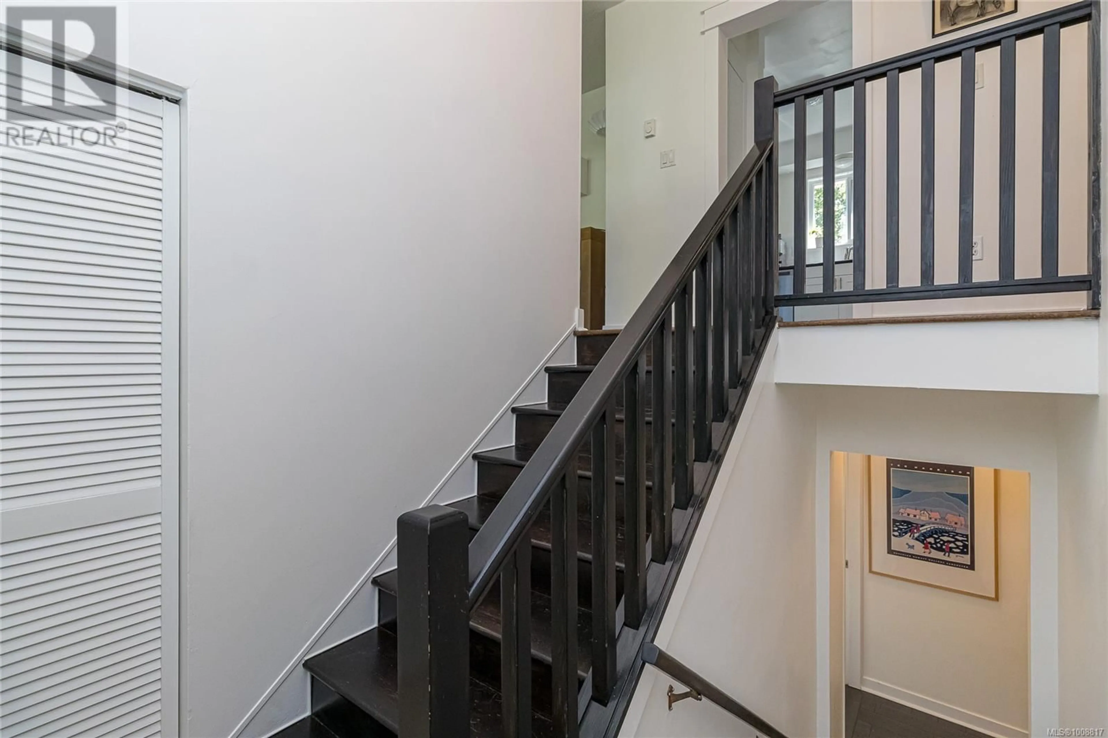 Stairs for 3605 CEDAR HILL ROAD, Saanich British Columbia V8P3Z3