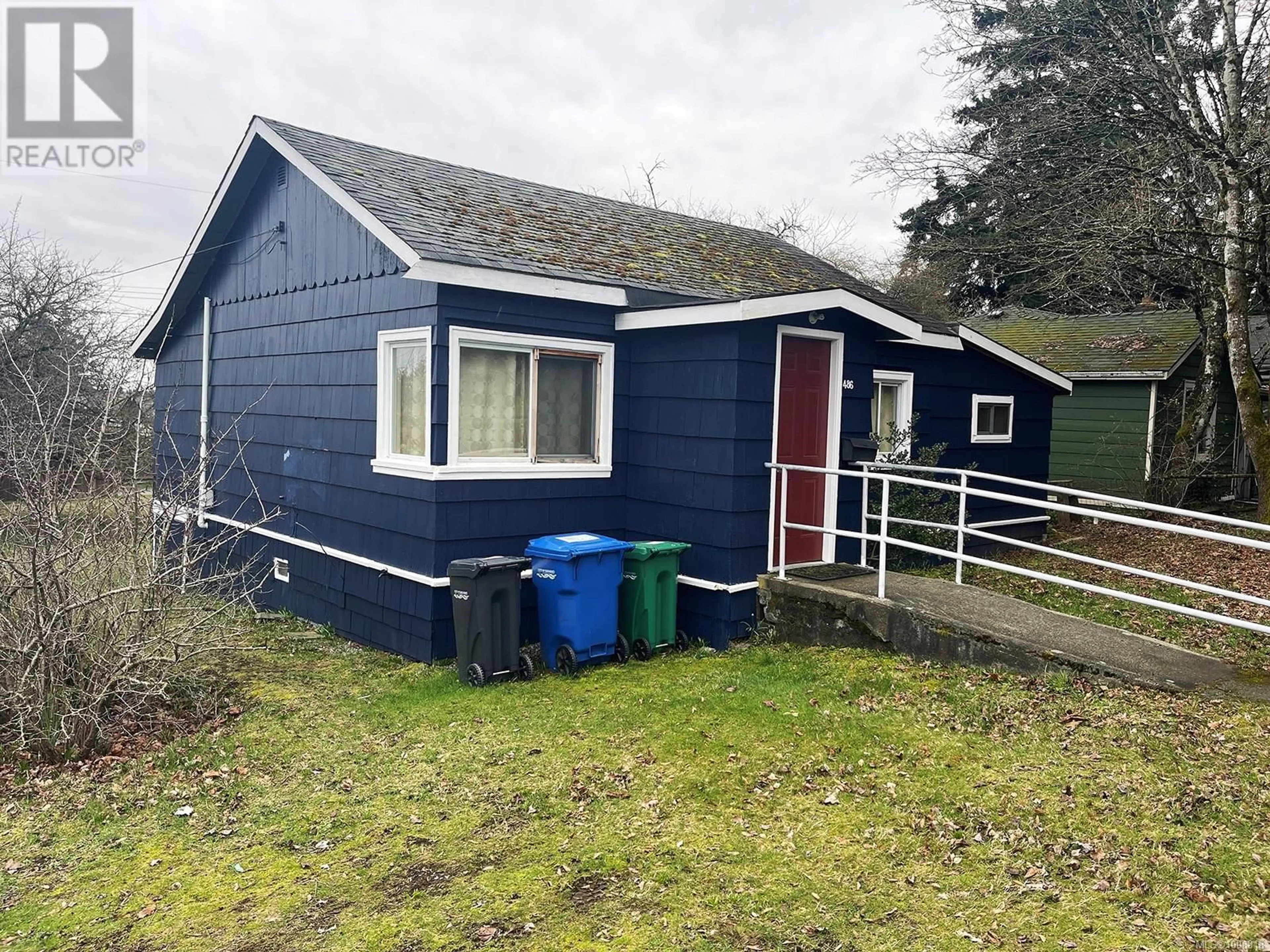 A pic from outside/outdoor area/front of a property/back of a property/a pic from drone, building for 486 WAKESIAH AVENUE, Nanaimo British Columbia V9R3K9