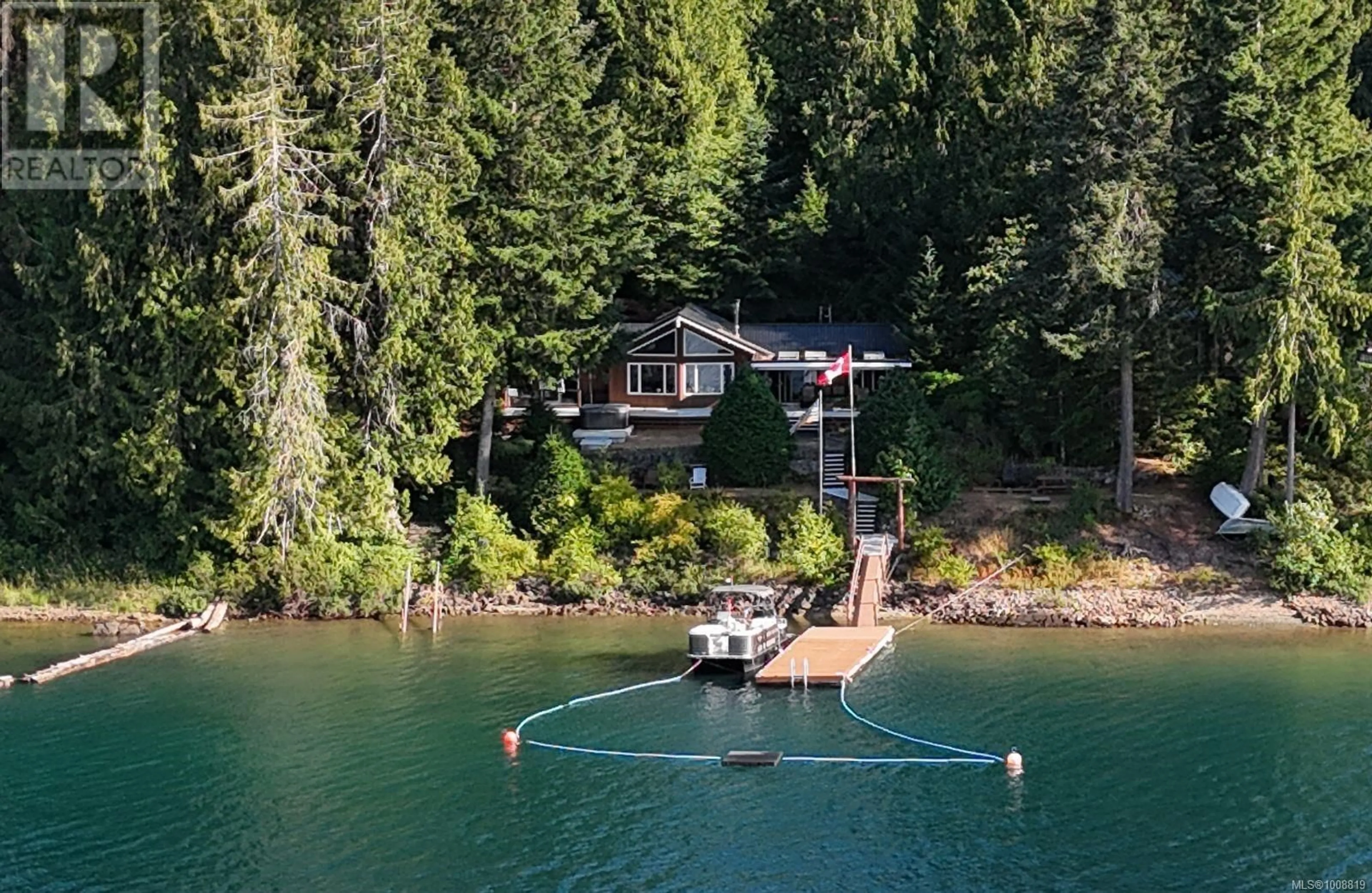 A pic from outside/outdoor area/front of a property/back of a property/a pic from drone, water/lake/river/ocean view for 11267 LAKESHORE ROAD, Port Alberni British Columbia V9Y9B2