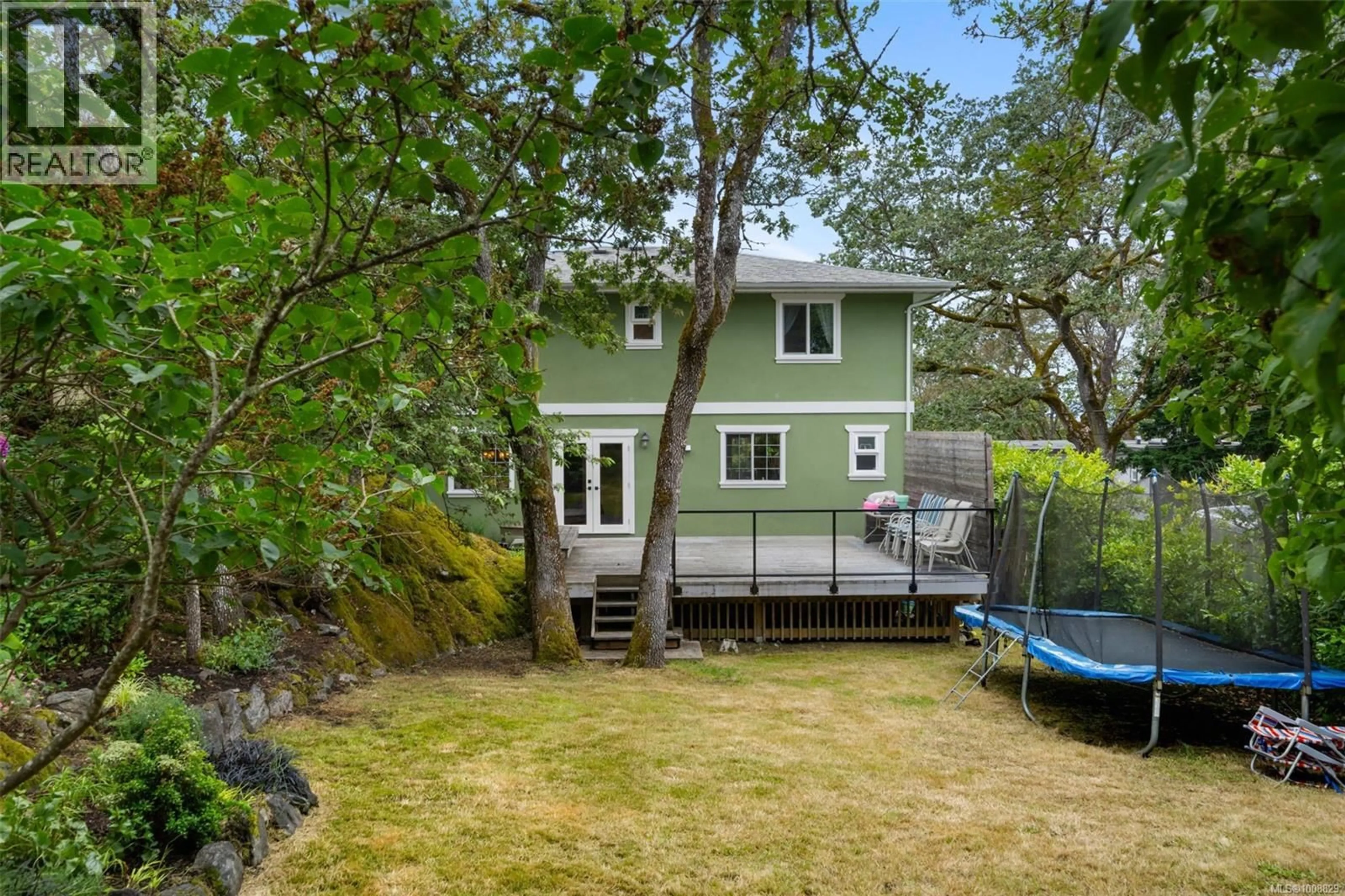 Patio, unknown for 1194 ROCK STREET, Saanich British Columbia V8P2B8