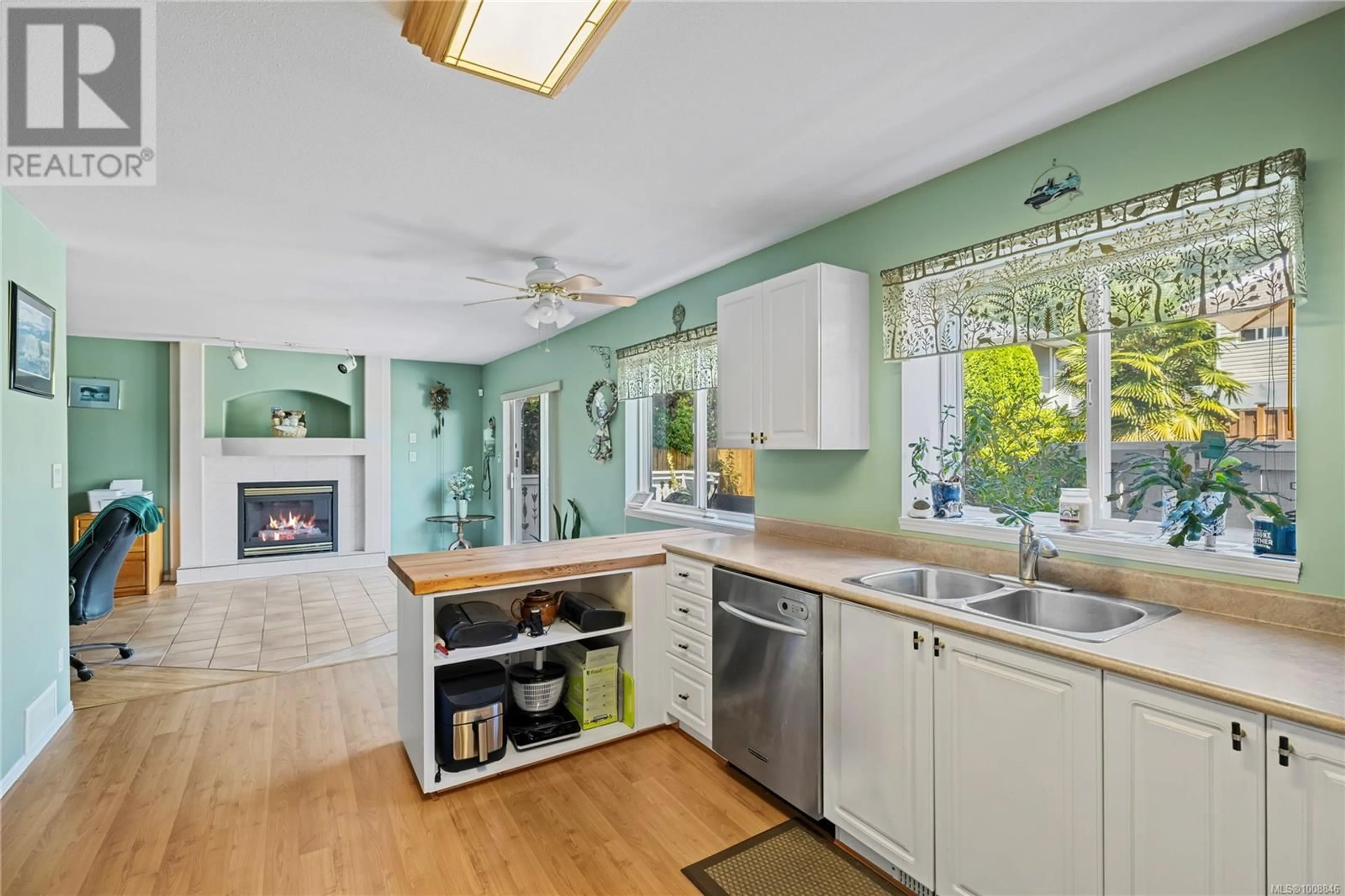 Open concept kitchen, unknown for 6642 NATHAN ROAD, Nanaimo British Columbia V9T6H7