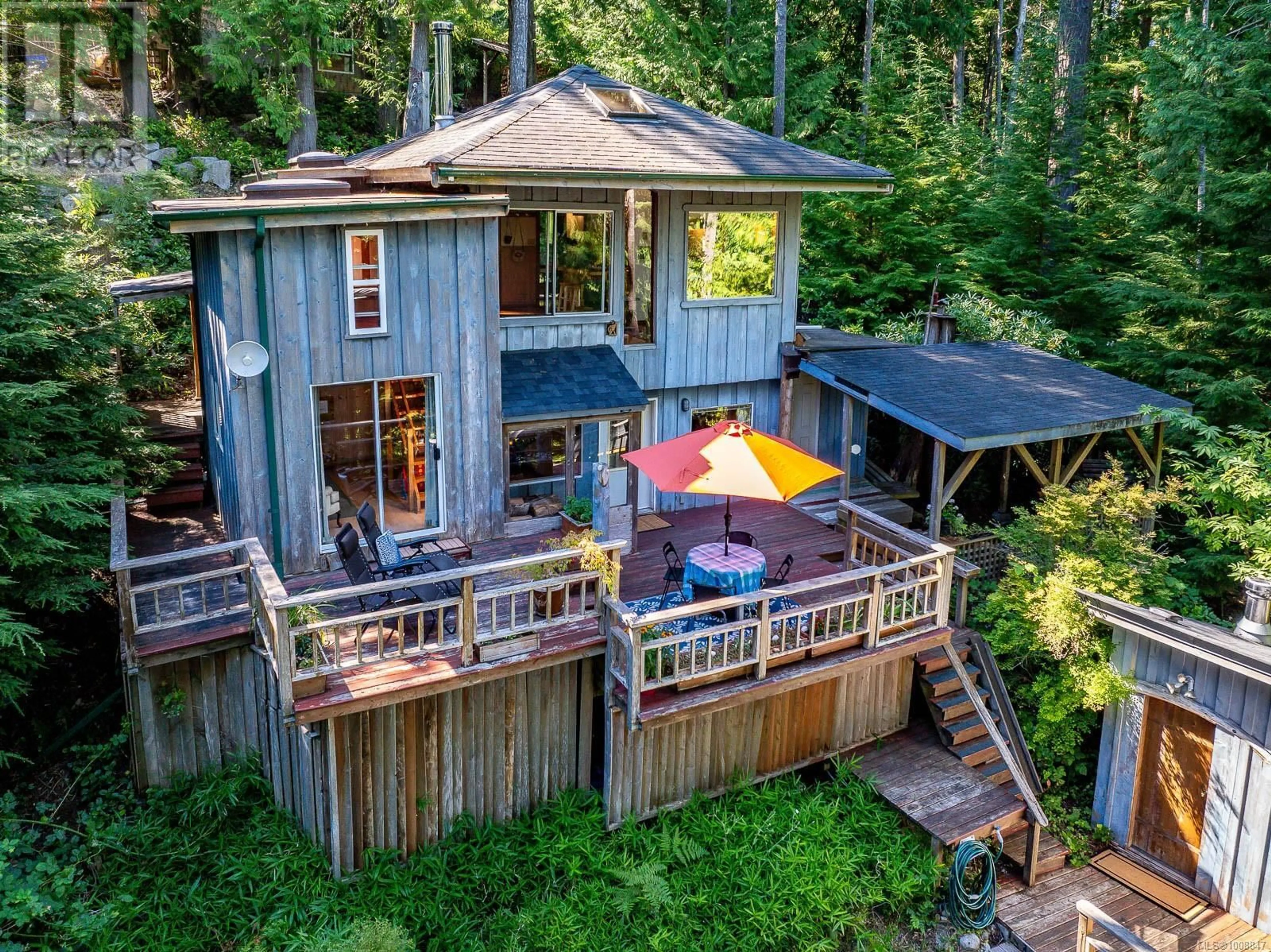 A pic from outside/outdoor area/front of a property/back of a property/a pic from drone, unknown for 838 SUTIL POINT ROAD, Cortes Island British Columbia V0P1K0