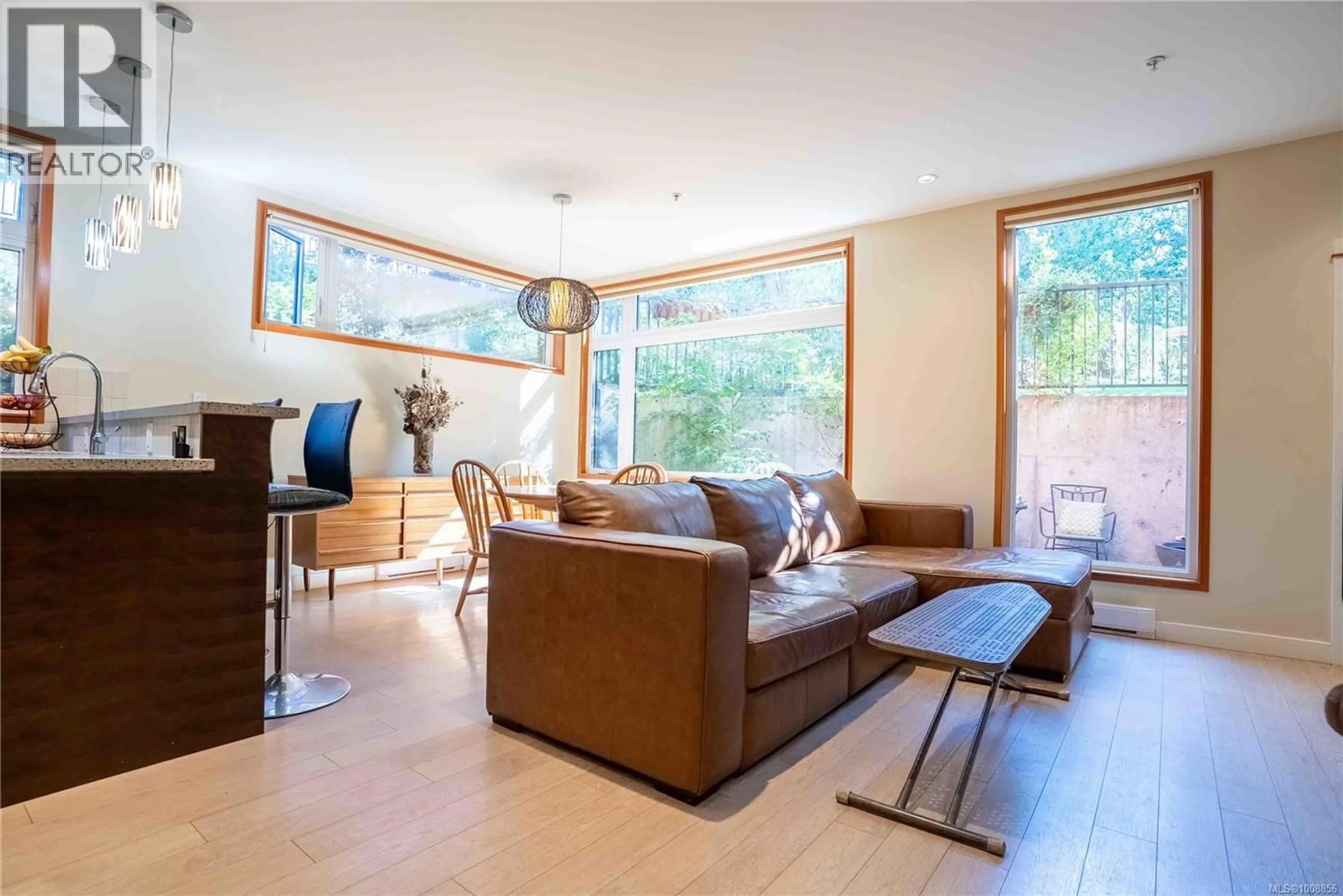 Living room with furniture, unknown for 107 - 170 NURSERY HILL DRIVE, View Royal British Columbia V9B0P2