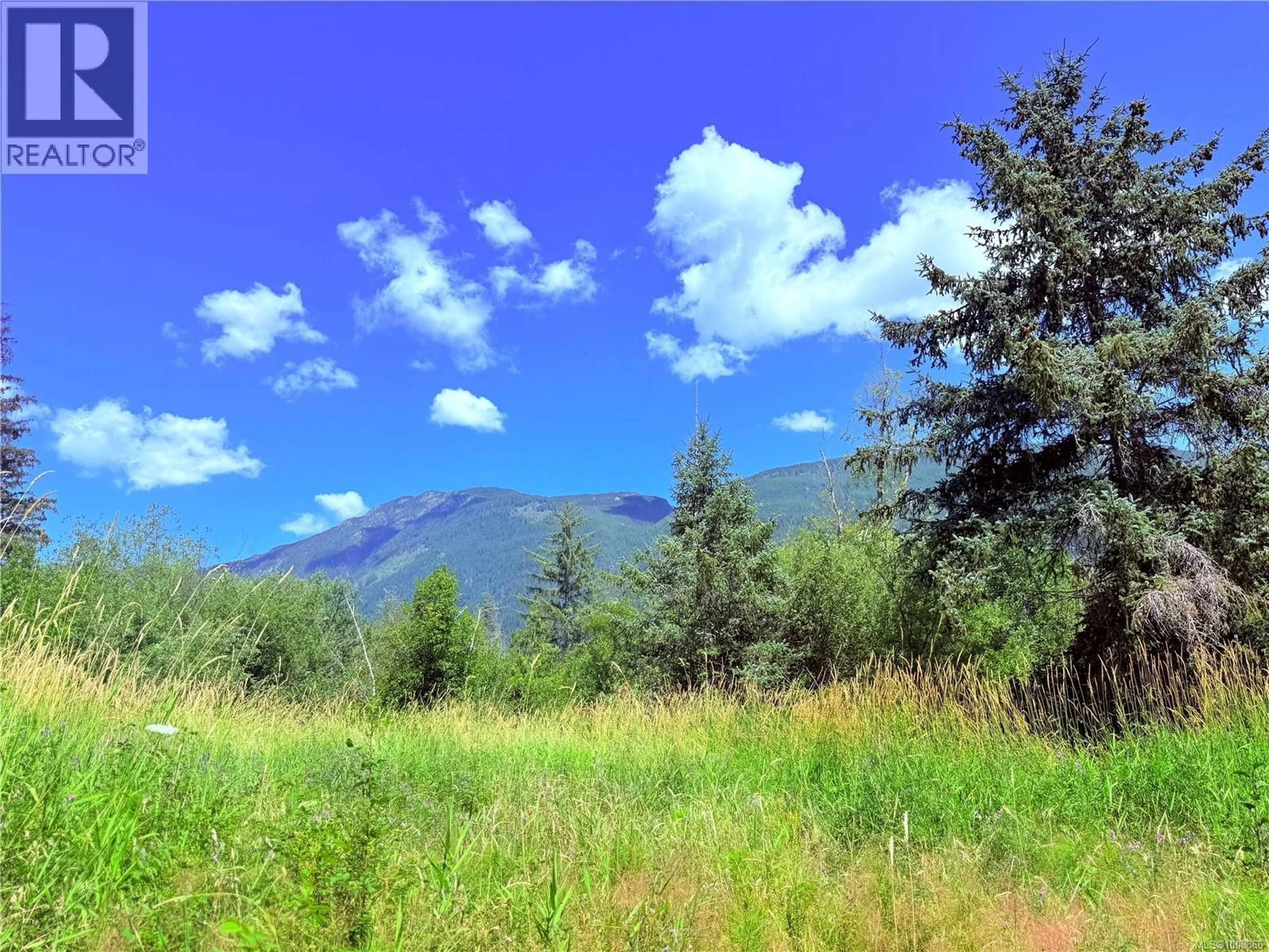Blurry image for 7865 BEAVER CREEK ROAD, Port Alberni British Columbia V9Y8N3