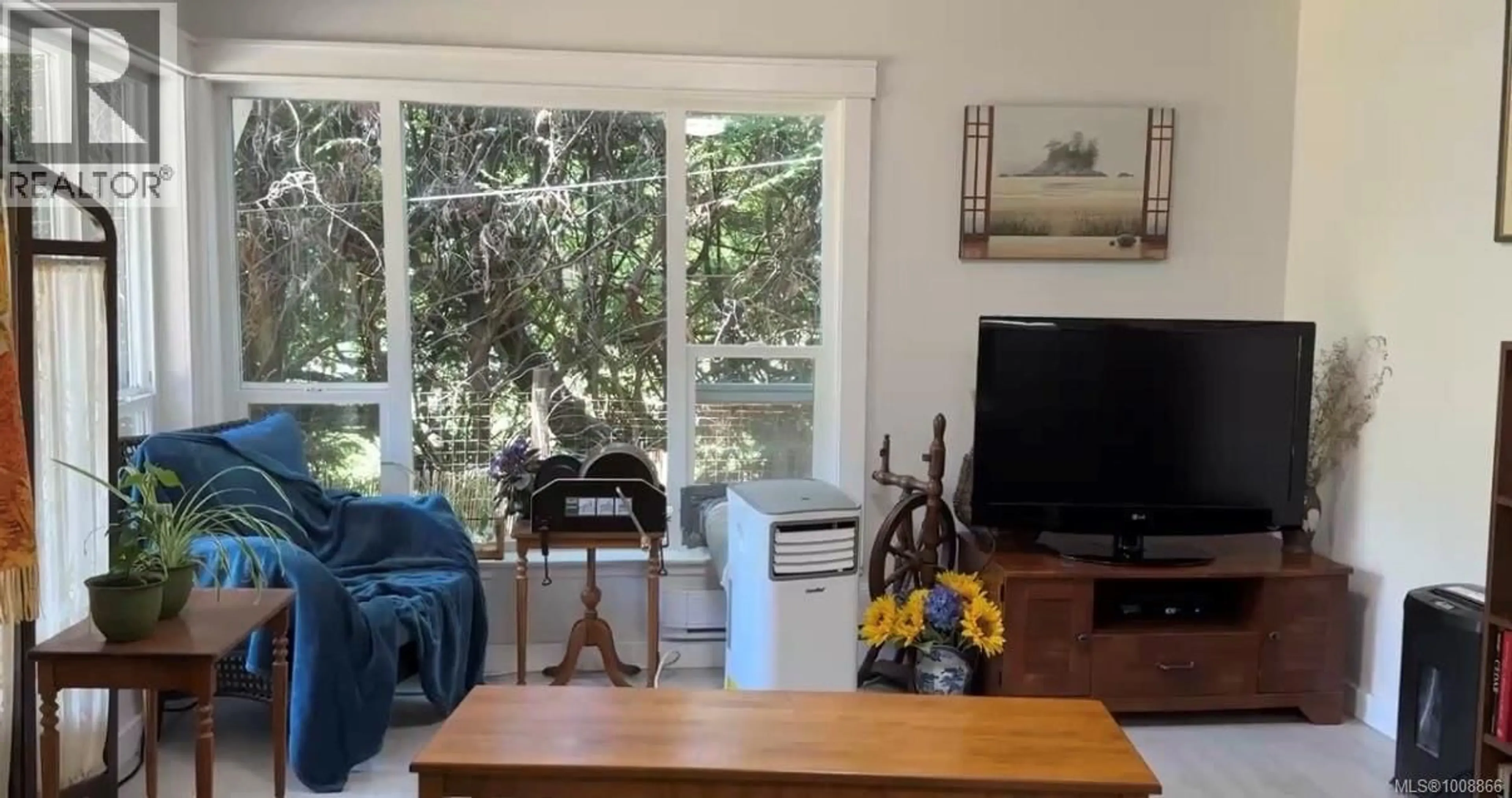Living room with furniture, unknown for 7865 BEAVER CREEK ROAD, Port Alberni British Columbia V9Y8N3