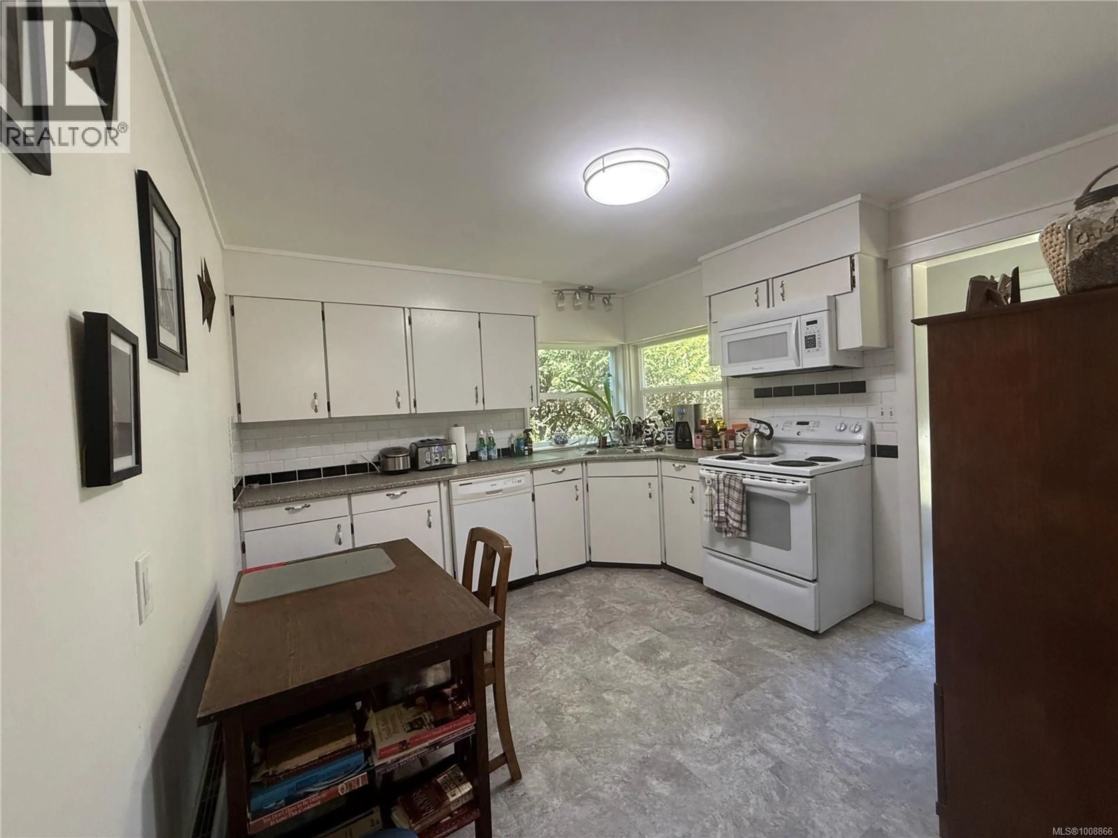 Standard kitchen, unknown for 7865 BEAVER CREEK ROAD, Port Alberni British Columbia V9Y8N3