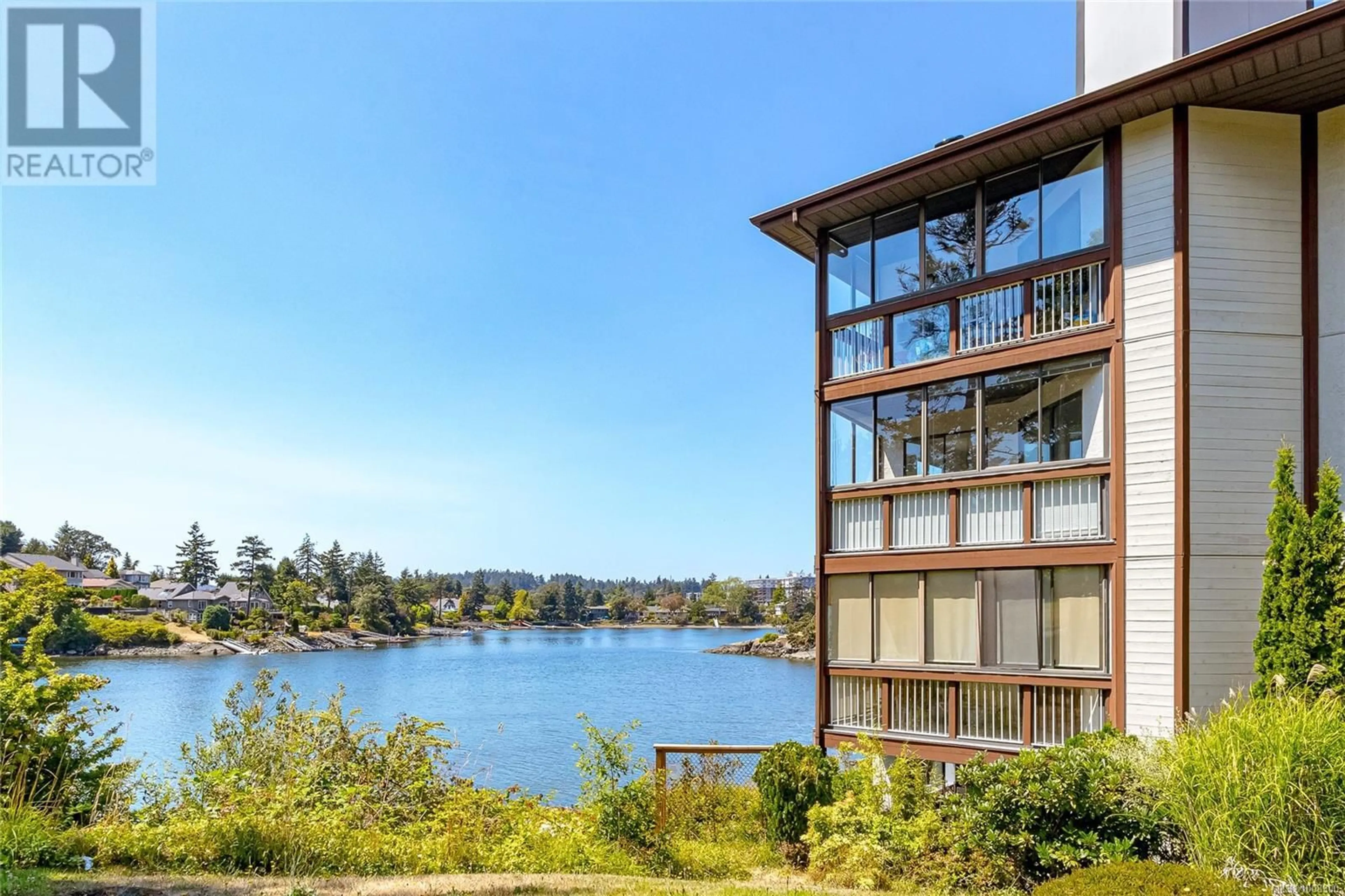 Patio, water/lake/river/ocean view for 410 - 71 GORGE ROAD WEST, Saanich British Columbia V9A1L9