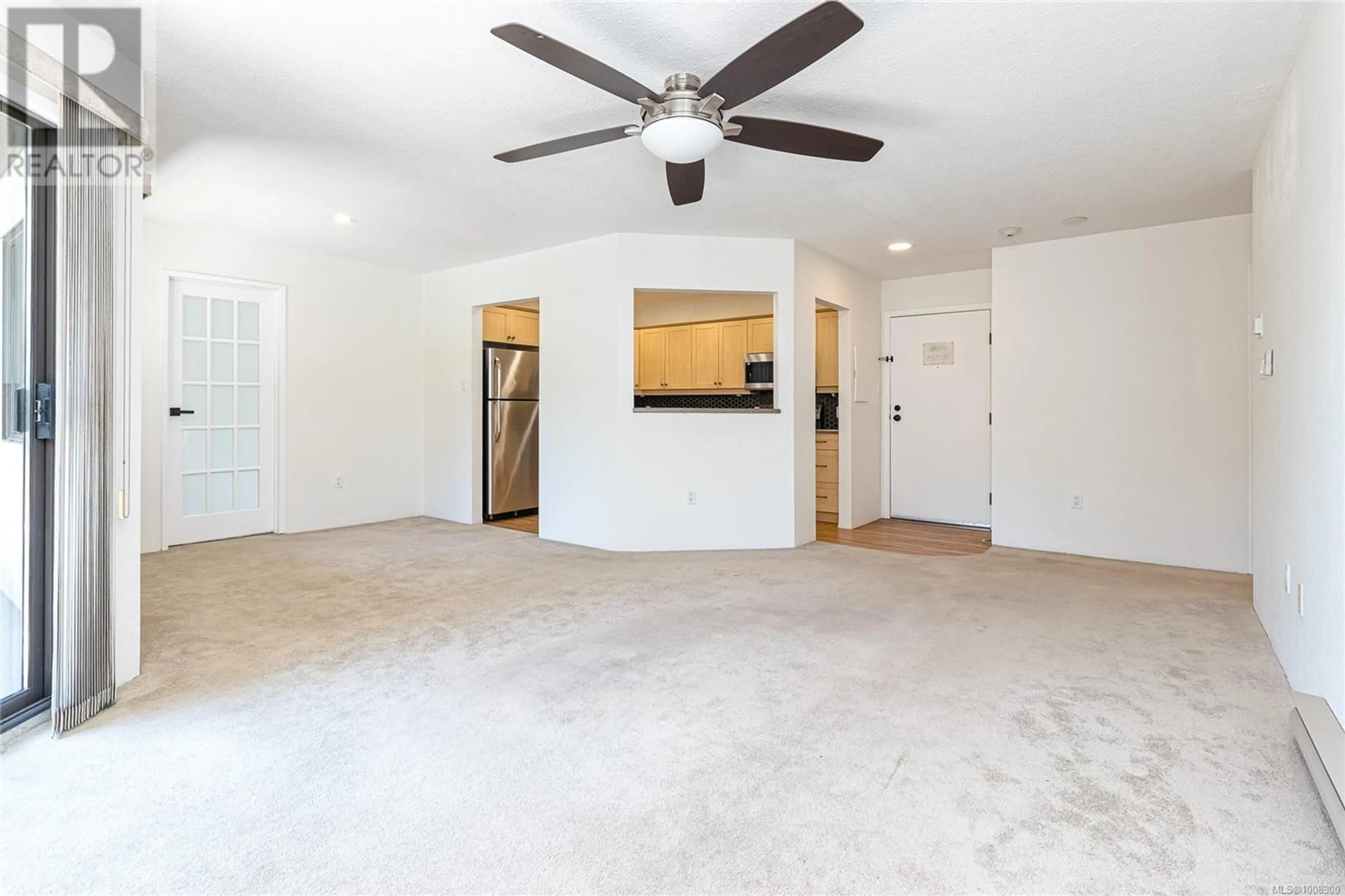 A pic of a room for 410 - 71 GORGE ROAD WEST, Saanich British Columbia V9A1L9