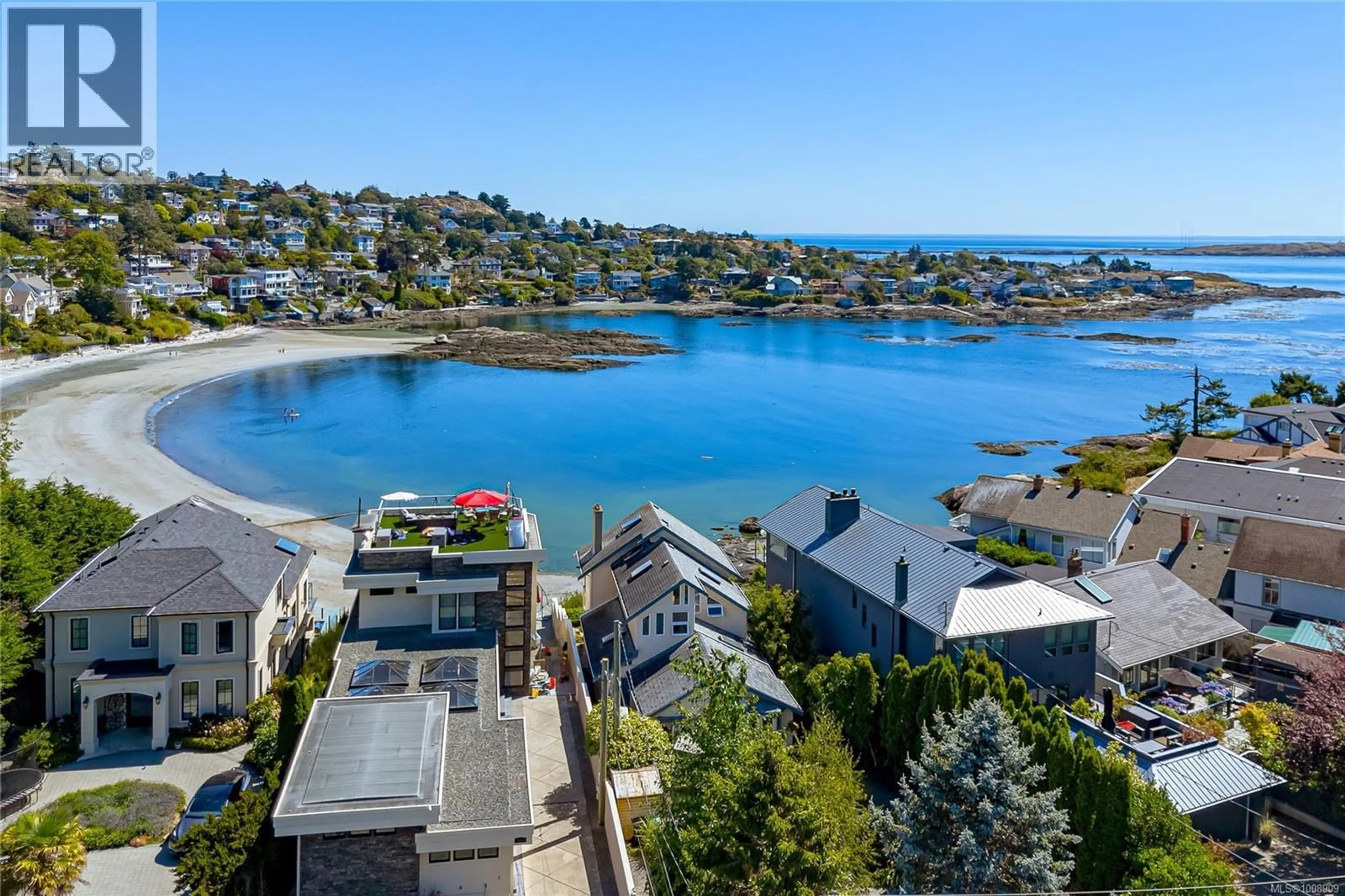 A pic from outside/outdoor area/front of a property/back of a property/a pic from drone, water/lake/river/ocean view for 157 ROBERTSON STREET, Victoria British Columbia V8S1J2