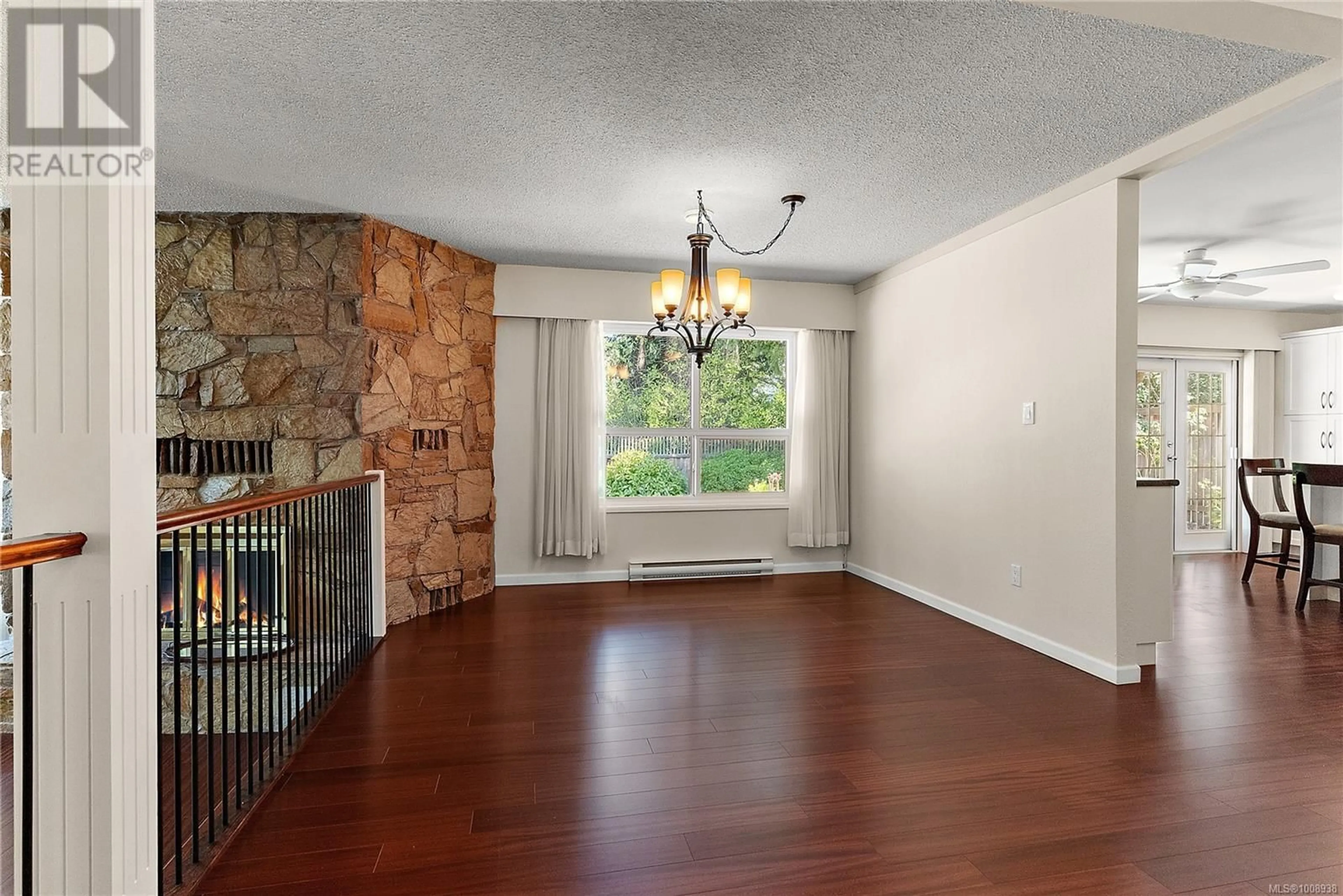 Unknown for 4399 ROBINWOOD DRIVE, Saanich British Columbia V8N5R7