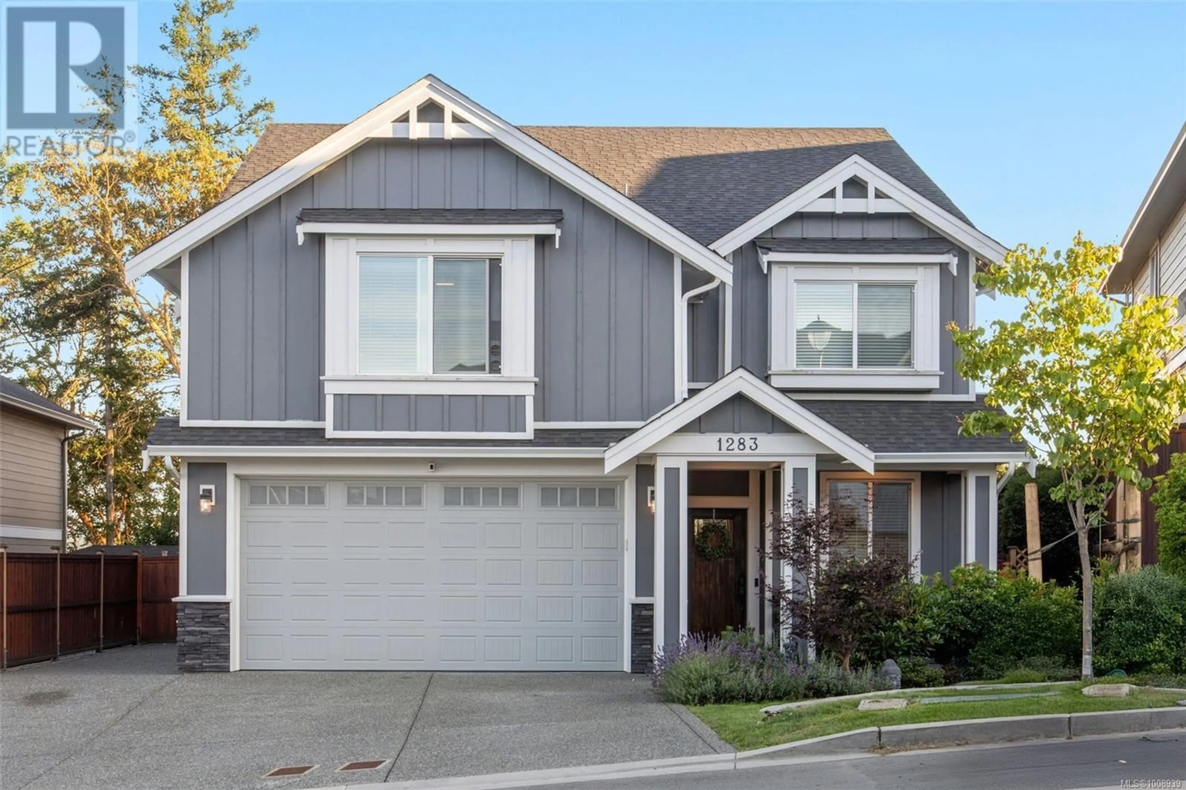 Home with vinyl exterior material, street for 1283 FLINT AVENUE, Langford British Columbia V9B0Y6