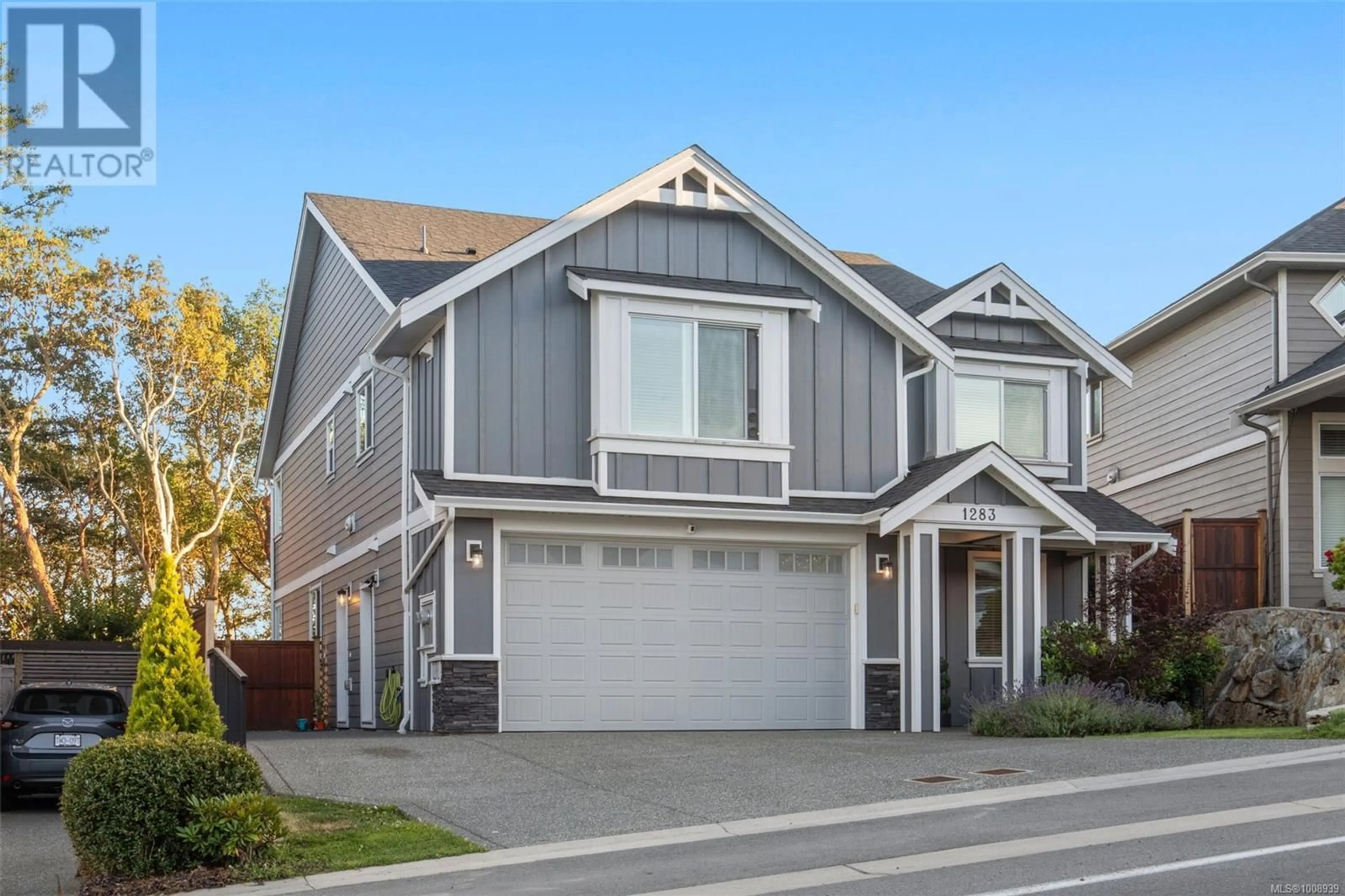 Home with vinyl exterior material, street for 1283 FLINT AVENUE, Langford British Columbia V9B0Y6