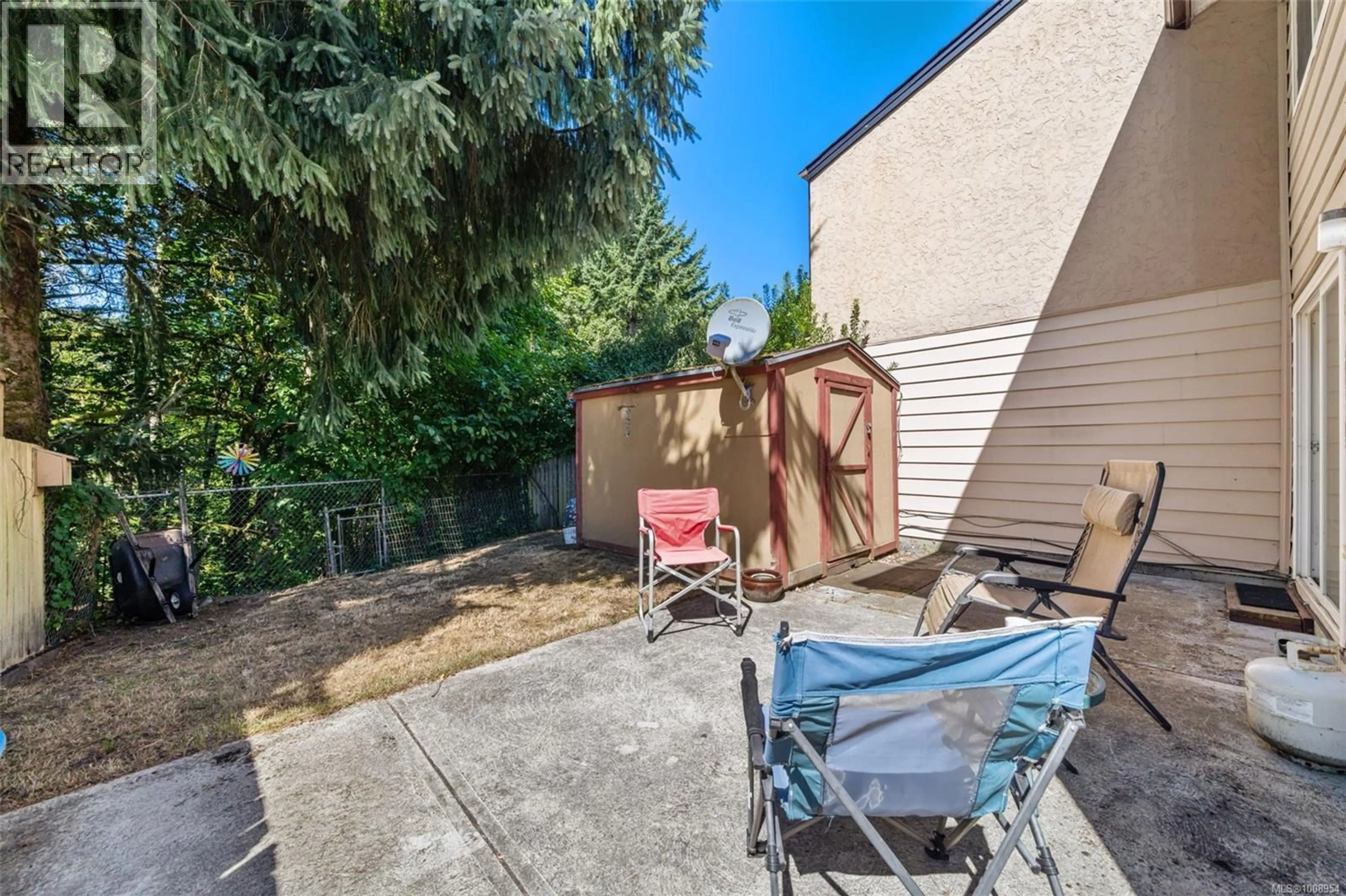 Patio, street for 111 - 2860 SOOKE LAKE ROAD, Langford British Columbia V9B4R3