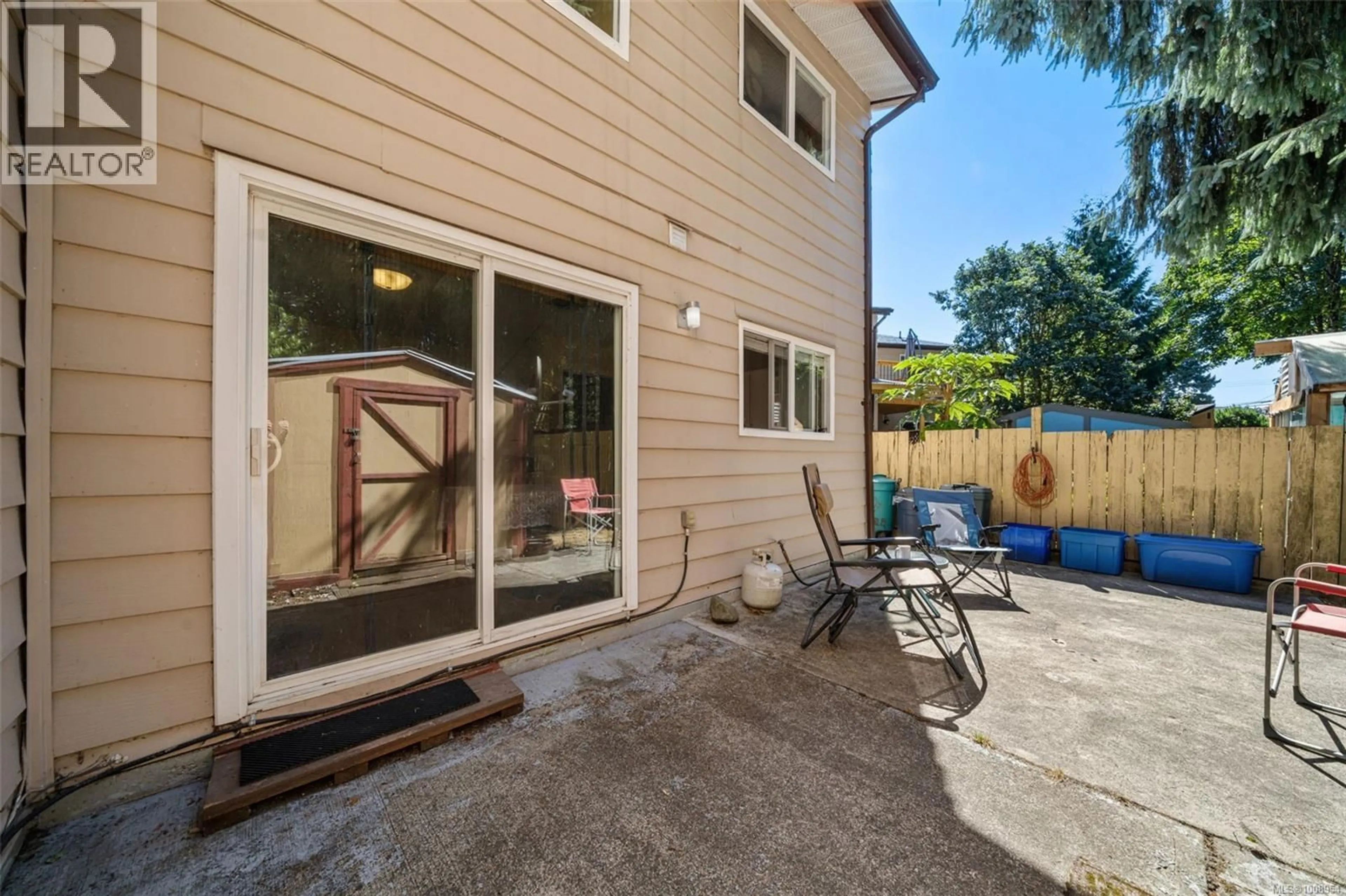Patio, street for 111 - 2860 SOOKE LAKE ROAD, Langford British Columbia V9B4R3
