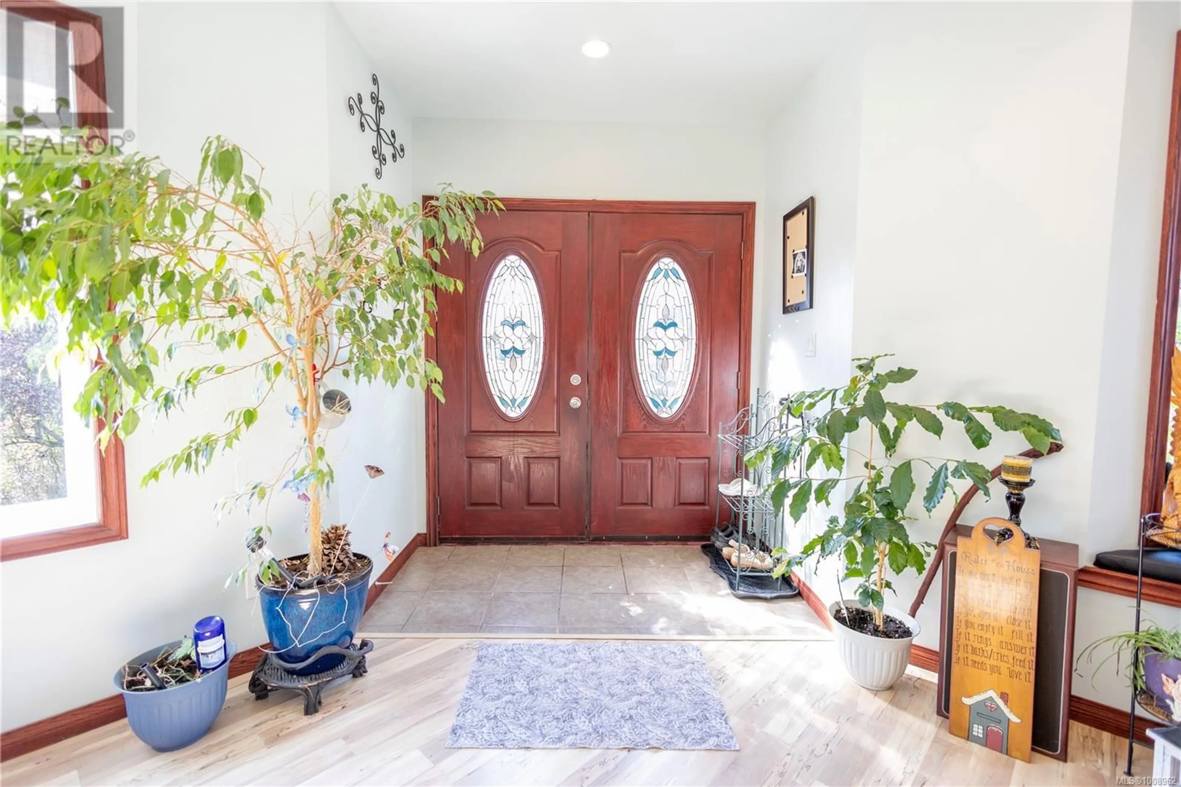 Indoor entryway for 660 ROCKINGHAM ROAD, Langford British Columbia V9B3N8