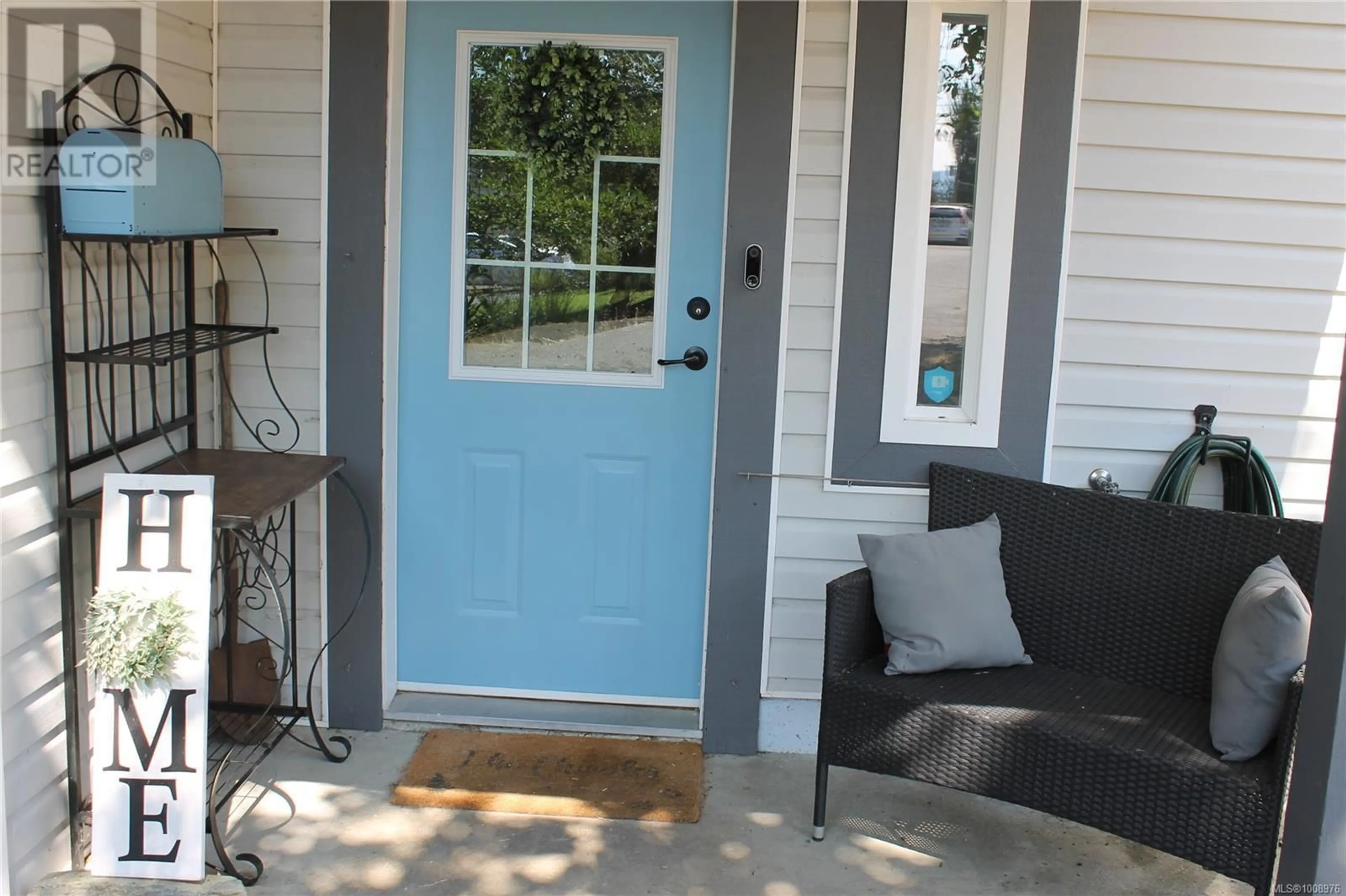 Indoor entryway for 1227 MARGARET PLACE, Duncan British Columbia V9L5R6