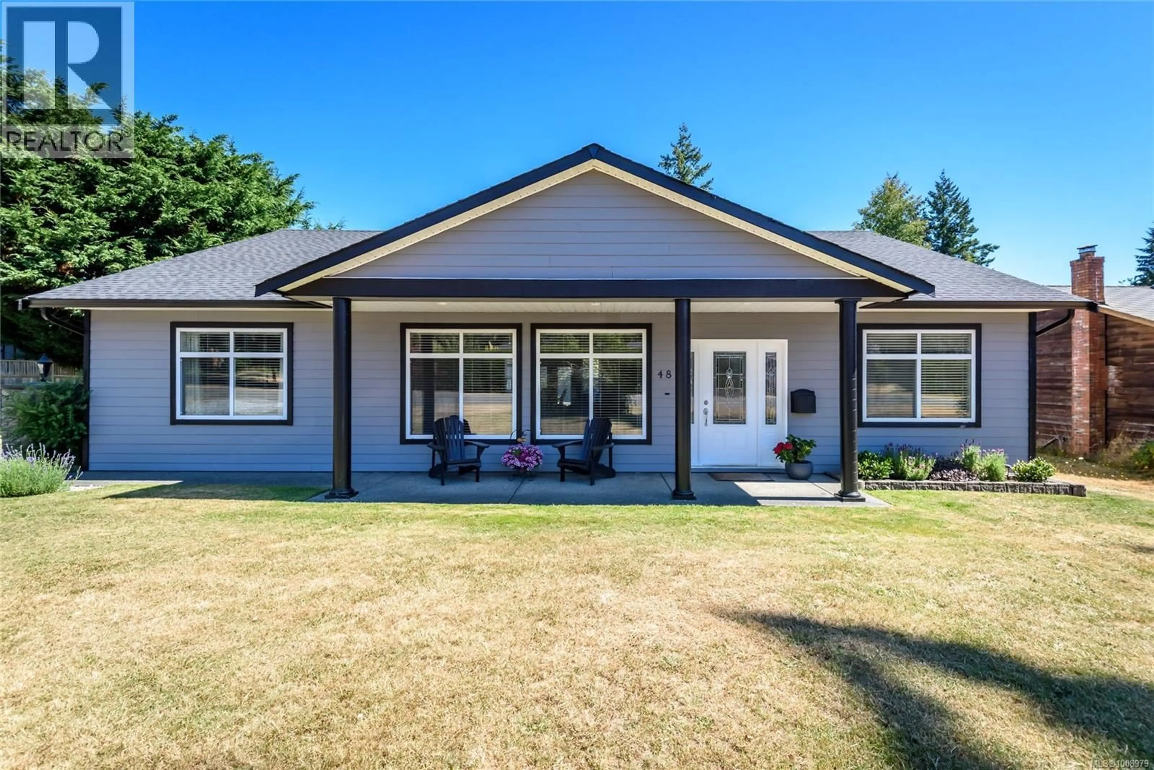 Home with vinyl exterior material, building for 48 MILLS ROAD, Courtenay British Columbia V9N3L3