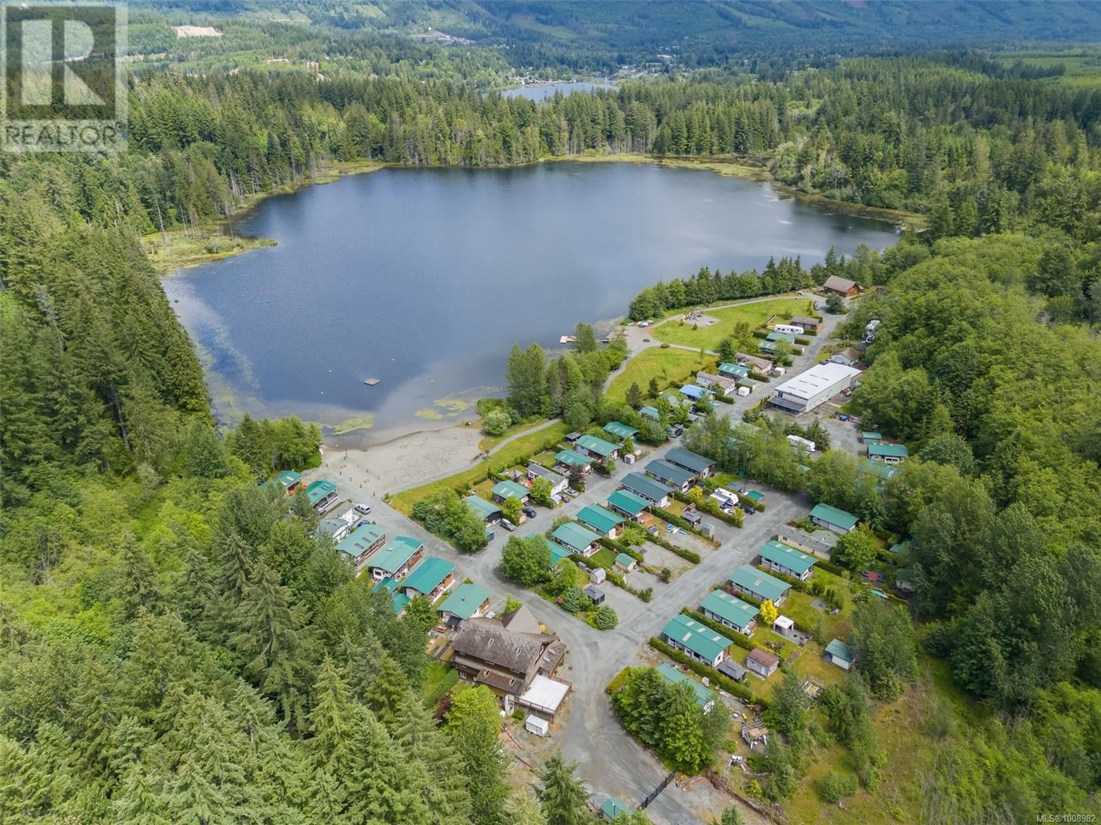 A pic from outside/outdoor area/front of a property/back of a property/a pic from drone, water/lake/river/ocean view for 5 - 8631 SOUTH SHORE ROAD, Lake Cowichan British Columbia V0R2G0