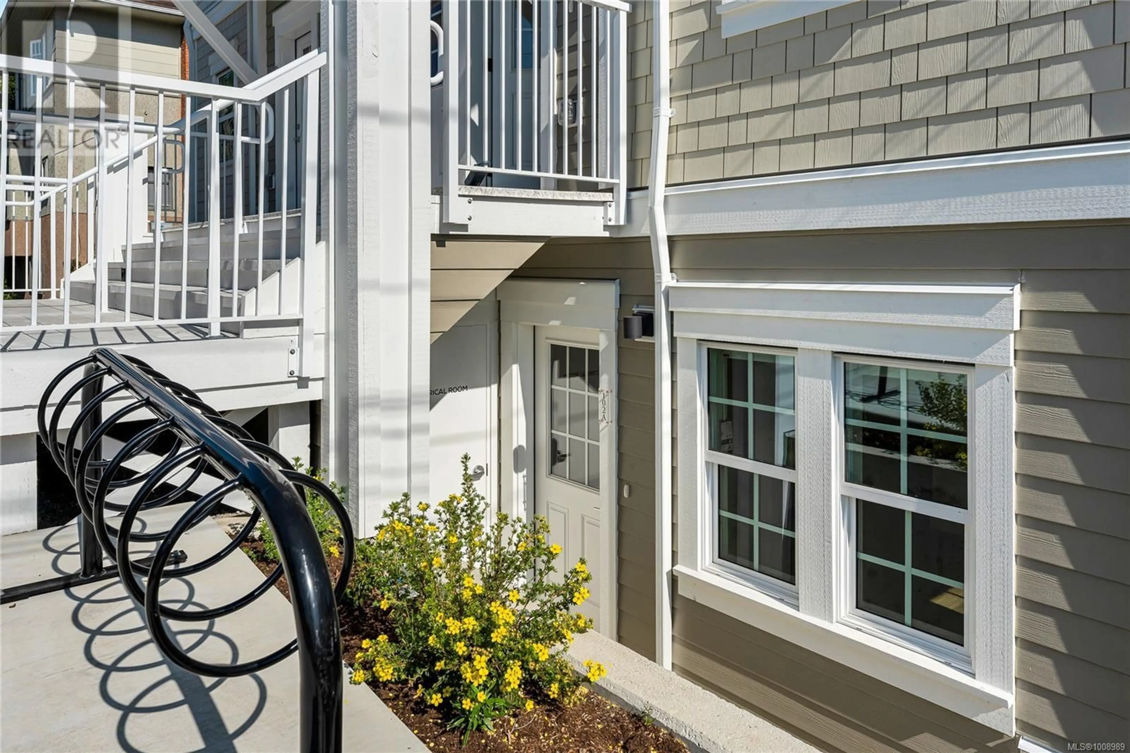 Unknown for 102 A - 1224 RICHARDSON STREET, Victoria British Columbia V8V3E1
