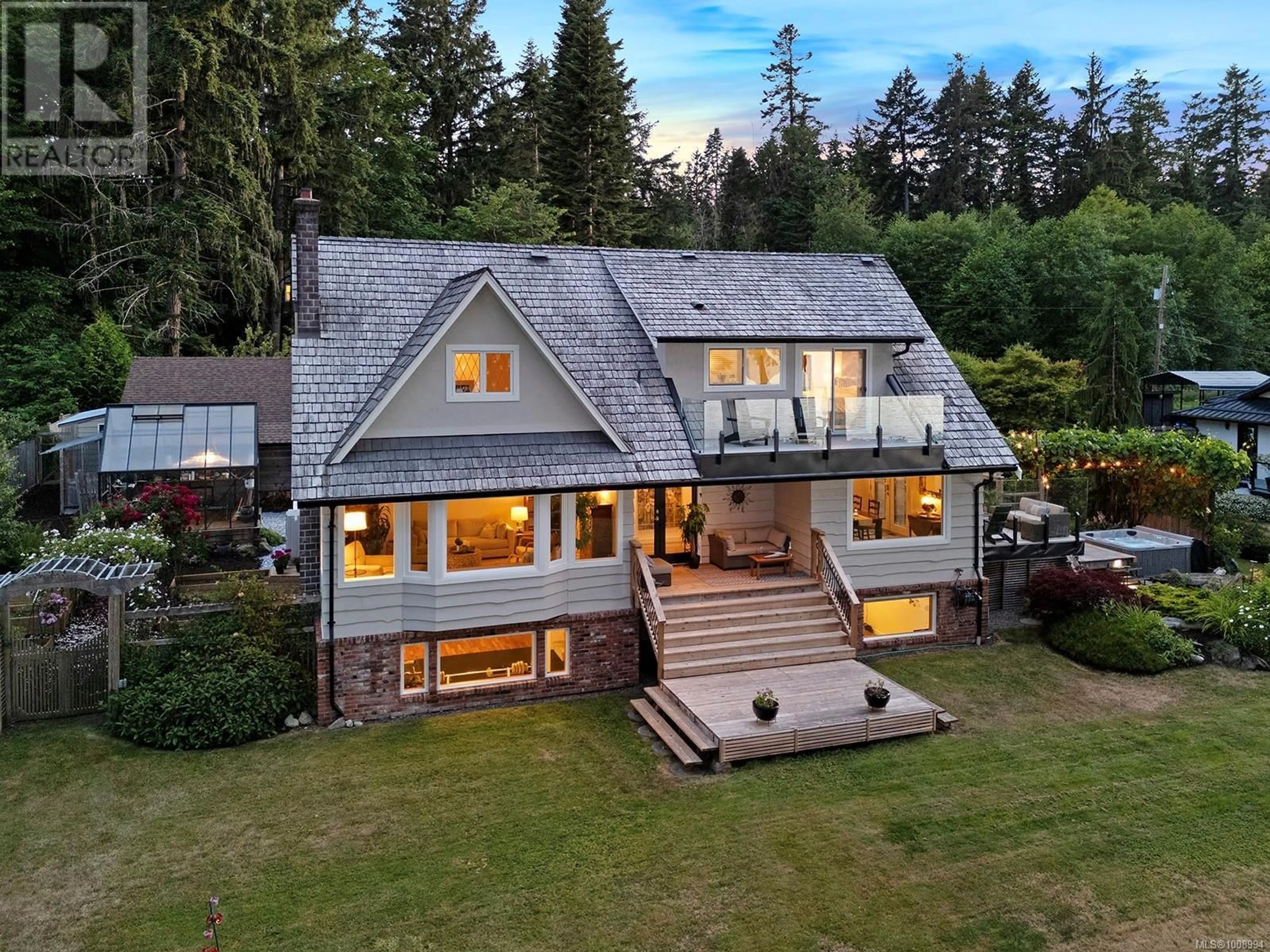 A pic from outside/outdoor area/front of a property/back of a property/a pic from drone, unknown for 4026 HAAS ROAD, Courtenay British Columbia V9N9T4