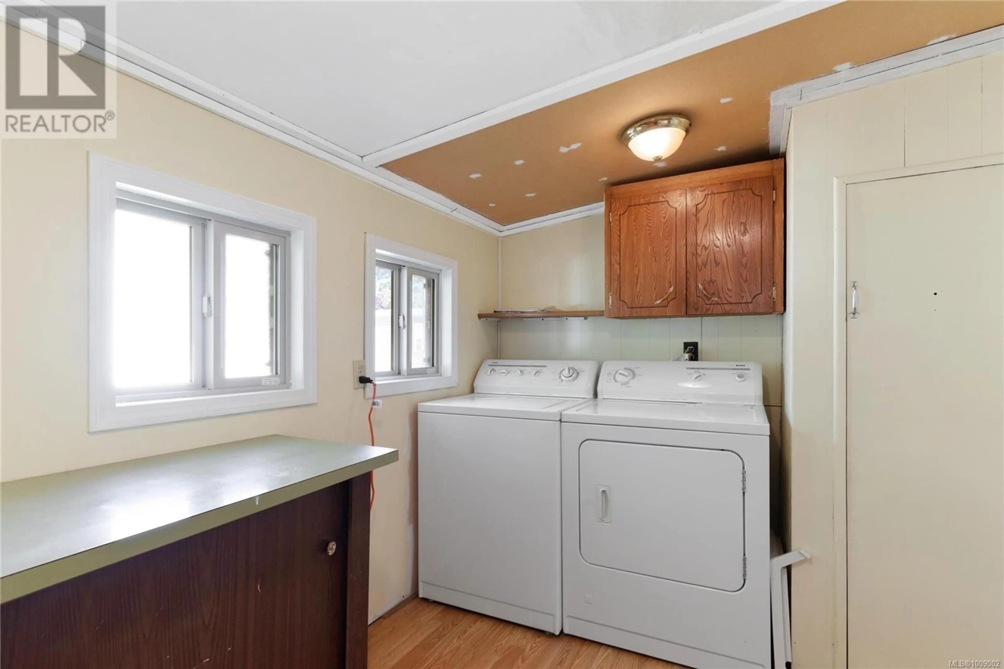 Laundry room for 16 - 150 CORFIELD STREET, Parksville British Columbia V9P1T9