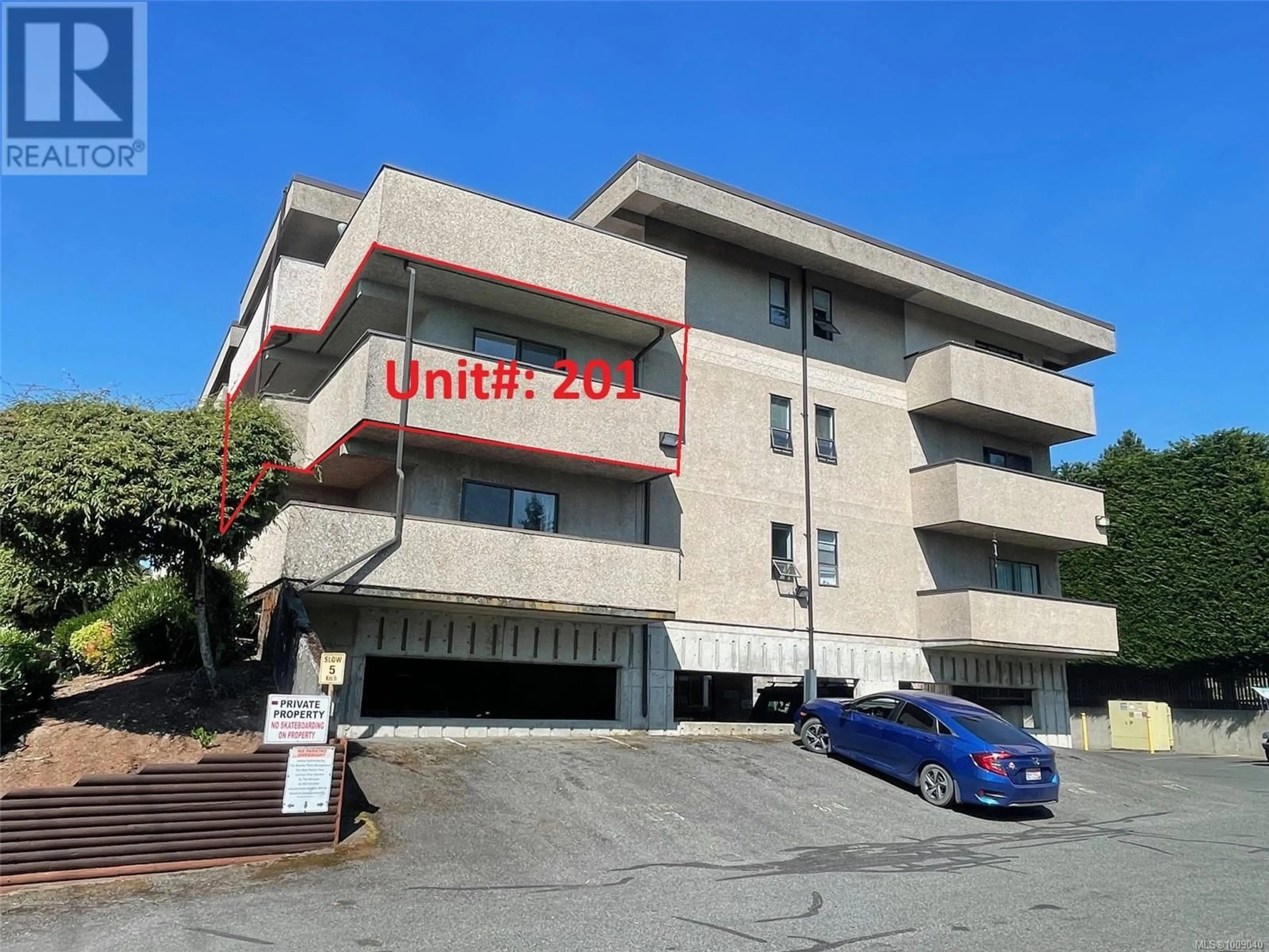 Indoor foyer for 201 - 550 BRADLEY STREET, Nanaimo British Columbia V9S5N4
