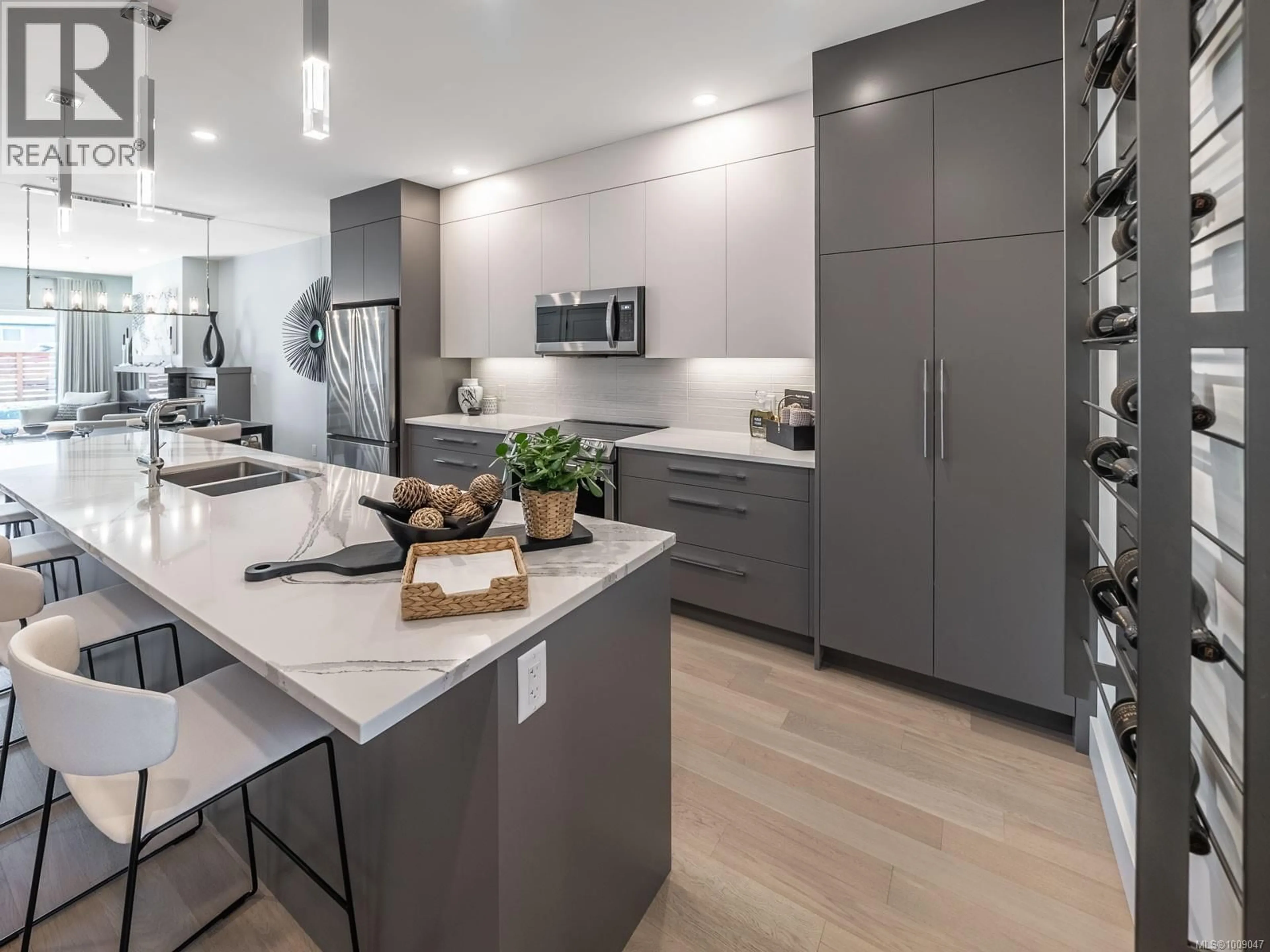 Contemporary kitchen, unknown for 112 - 463 HIRST AVENUE, Parksville British Columbia V9P1J2