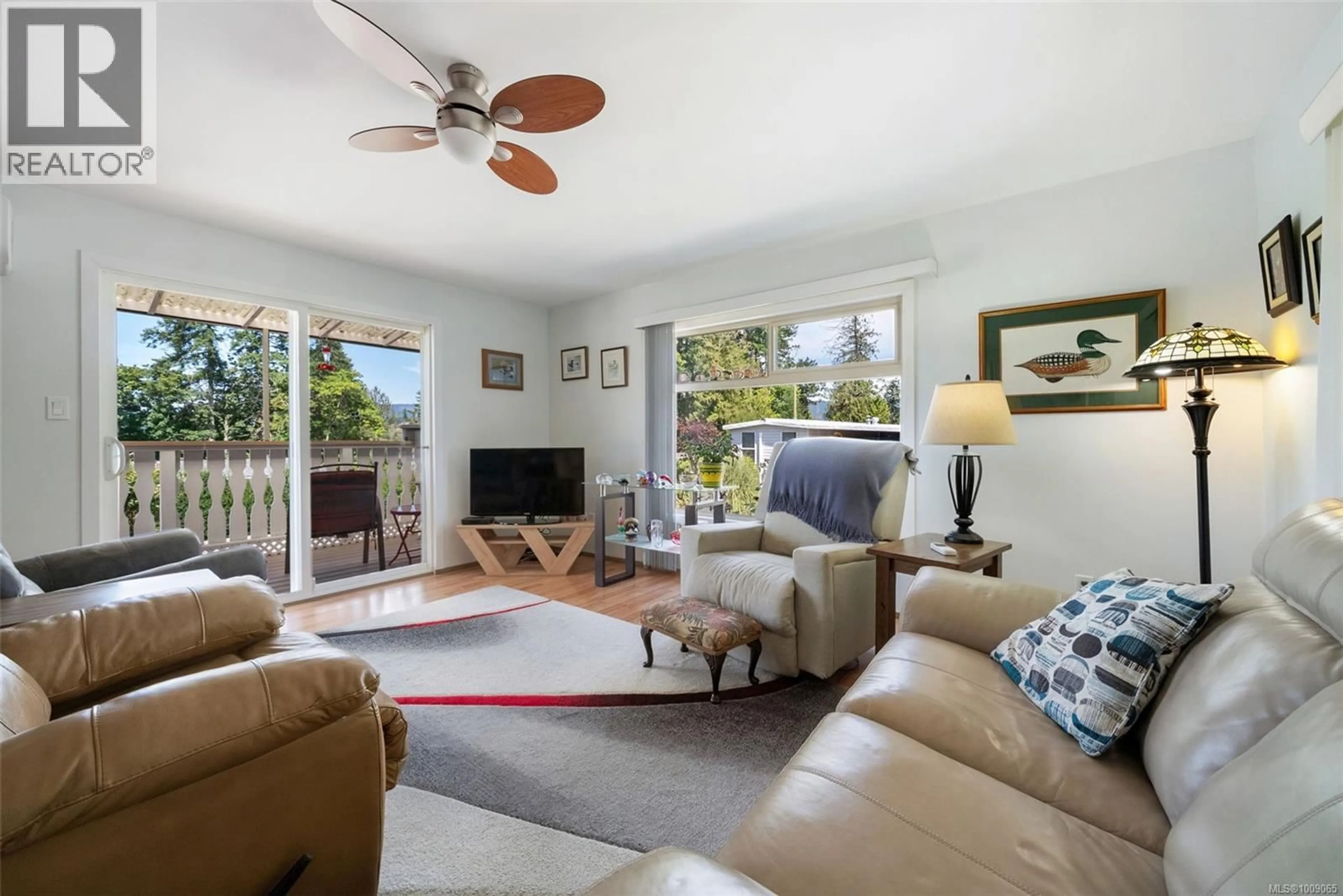 Living room with furniture, unknown for 25 - 1265 CHERRY POINT ROAD, Cowichan Bay British Columbia V0R1N2