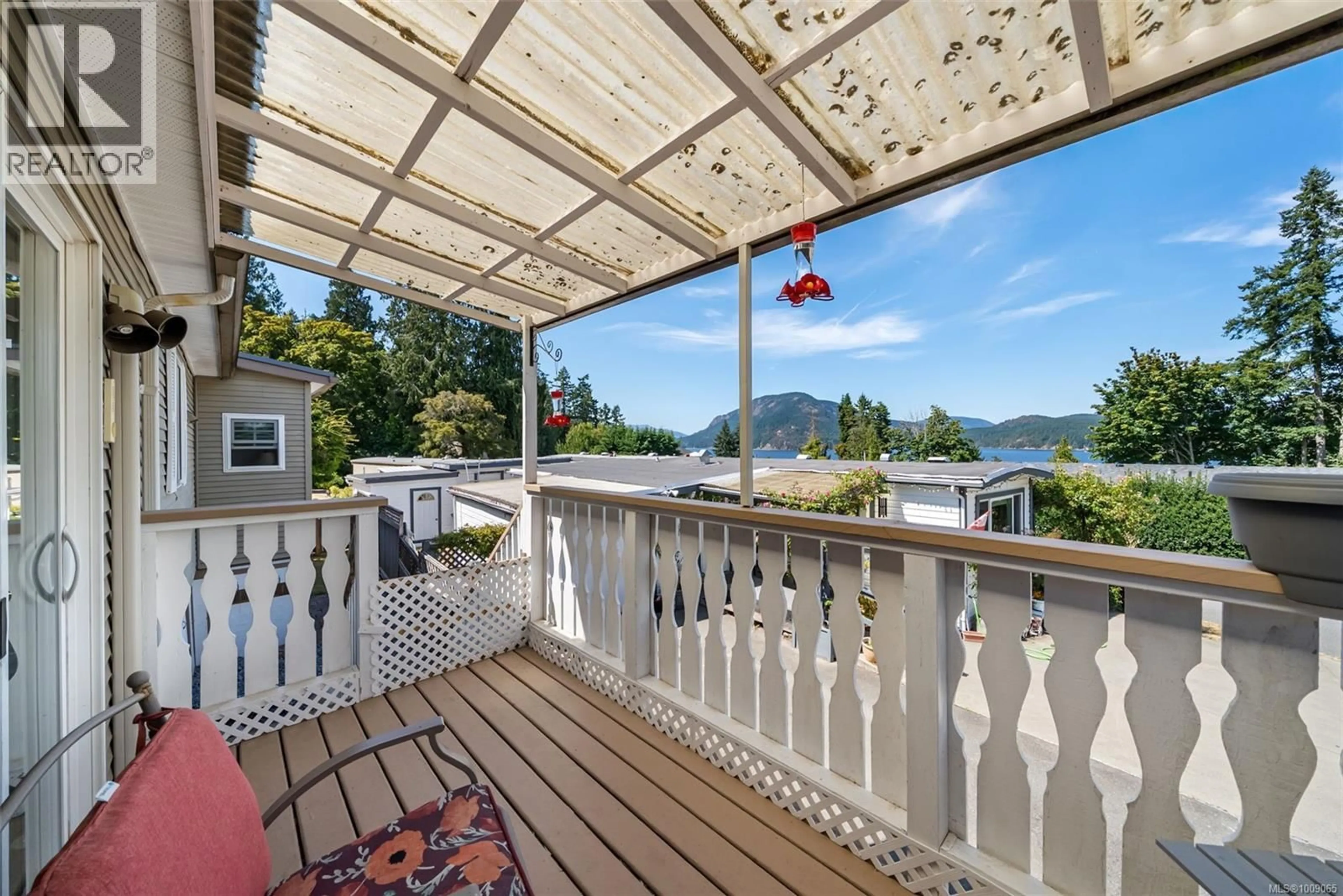 Patio, water/lake/river/ocean view for 25 - 1265 CHERRY POINT ROAD, Cowichan Bay British Columbia V0R1N2