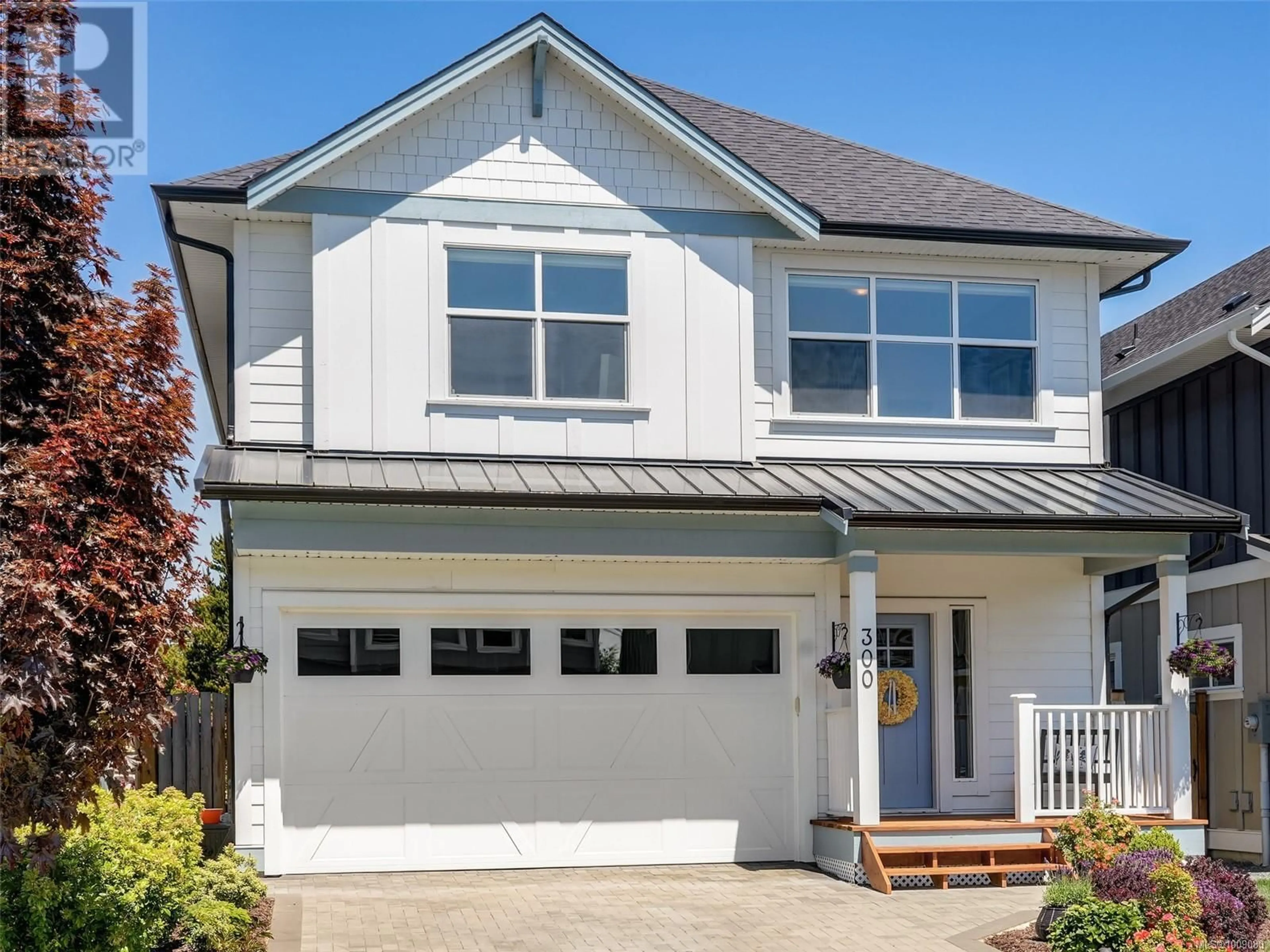 Home with vinyl exterior material, street for 300 SEAFIELD ROAD, Colwood British Columbia V9C0R1