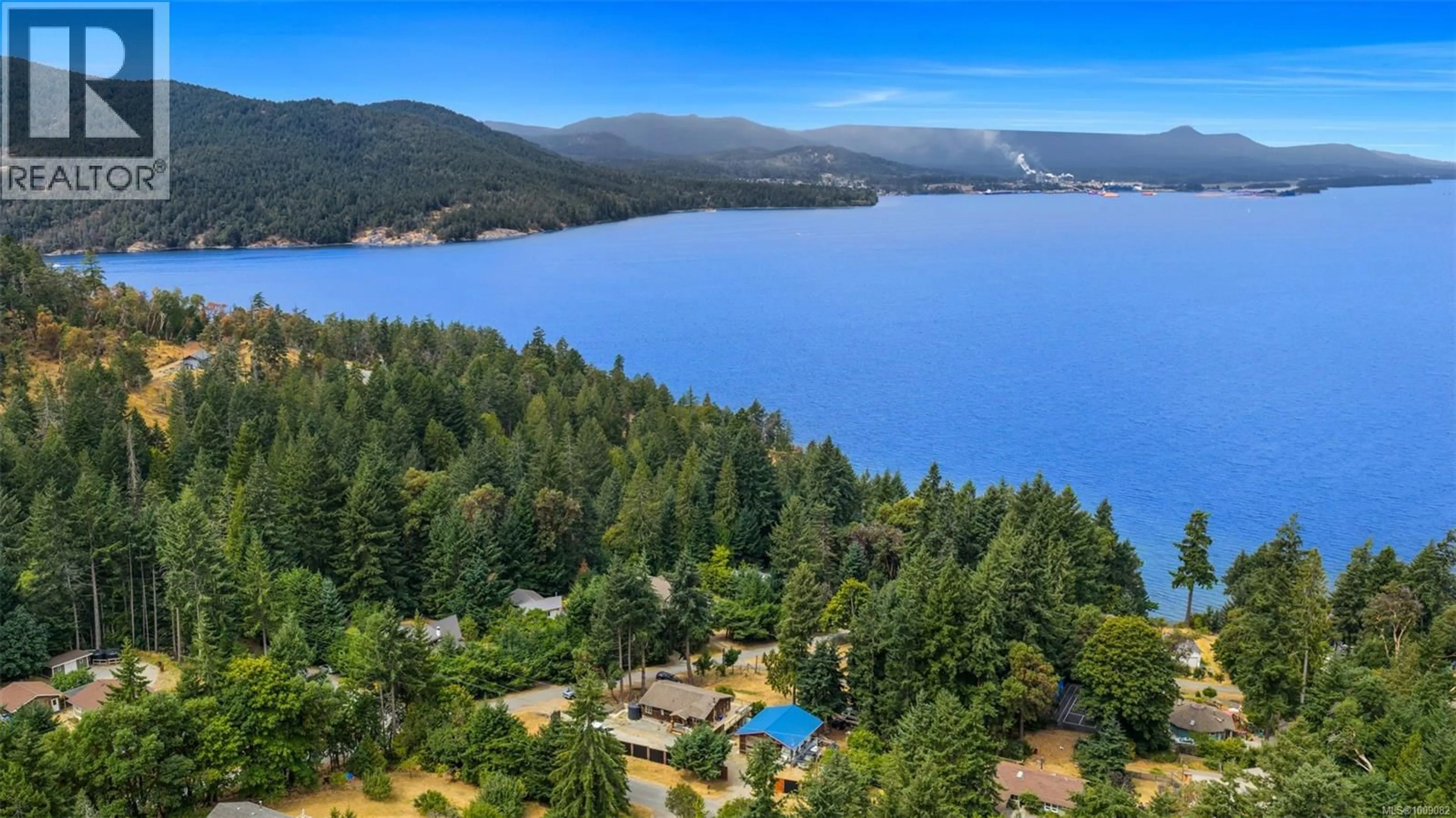 A pic from outside/outdoor area/front of a property/back of a property/a pic from drone, water/lake/river/ocean view for 386 COLLINS ROAD, Salt Spring British Columbia V8K2N1