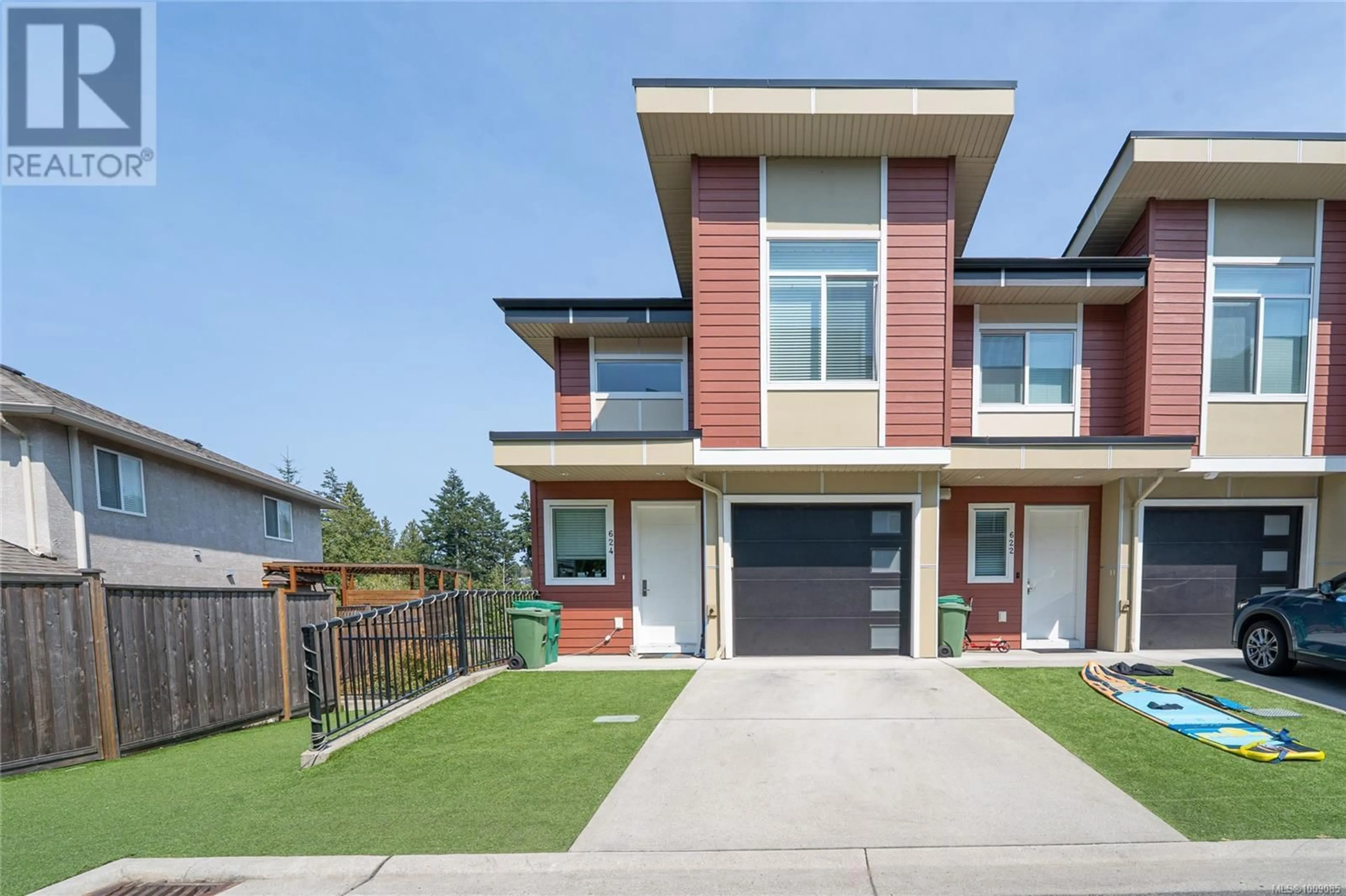 Home with brick exterior material, street for 624 SELWYN CLOSE, Langford British Columbia V0V0V0