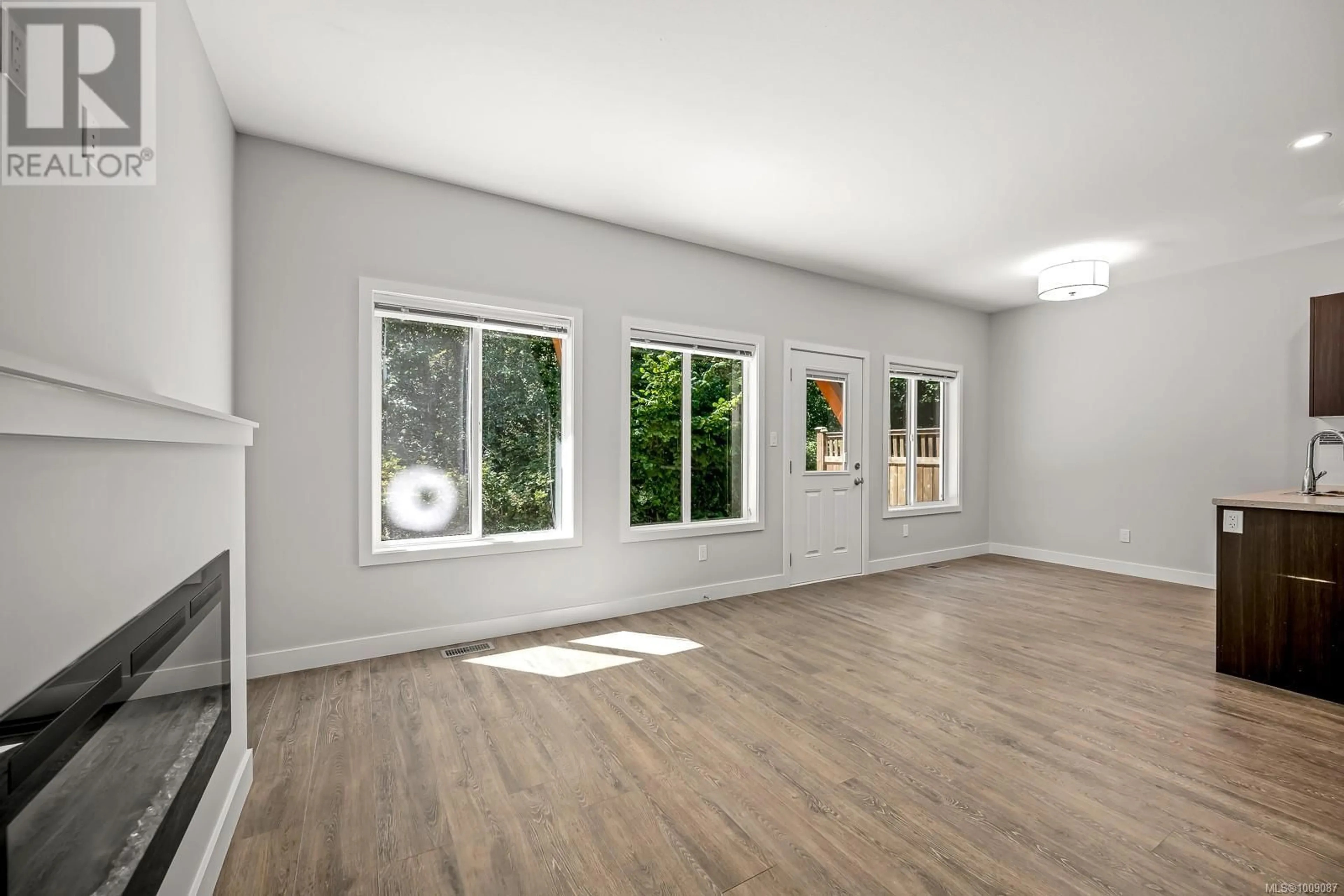 A pic of a room for 43 - 2109 13TH STREET, Courtenay British Columbia V9N0B1