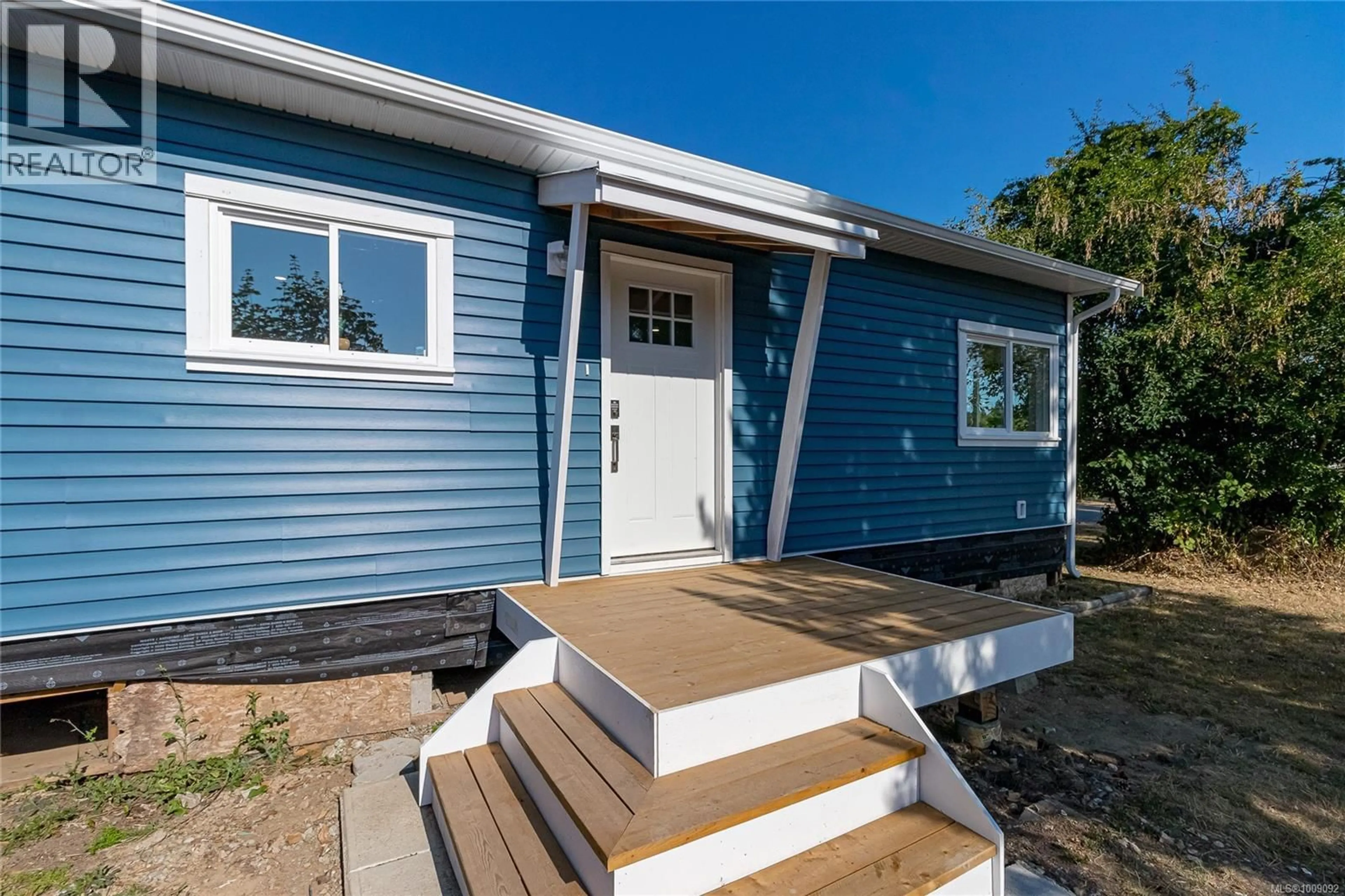 Home with vinyl exterior material, street for 22 - 1572 SEABIRD ROAD, Ladysmith British Columbia V9G1L3