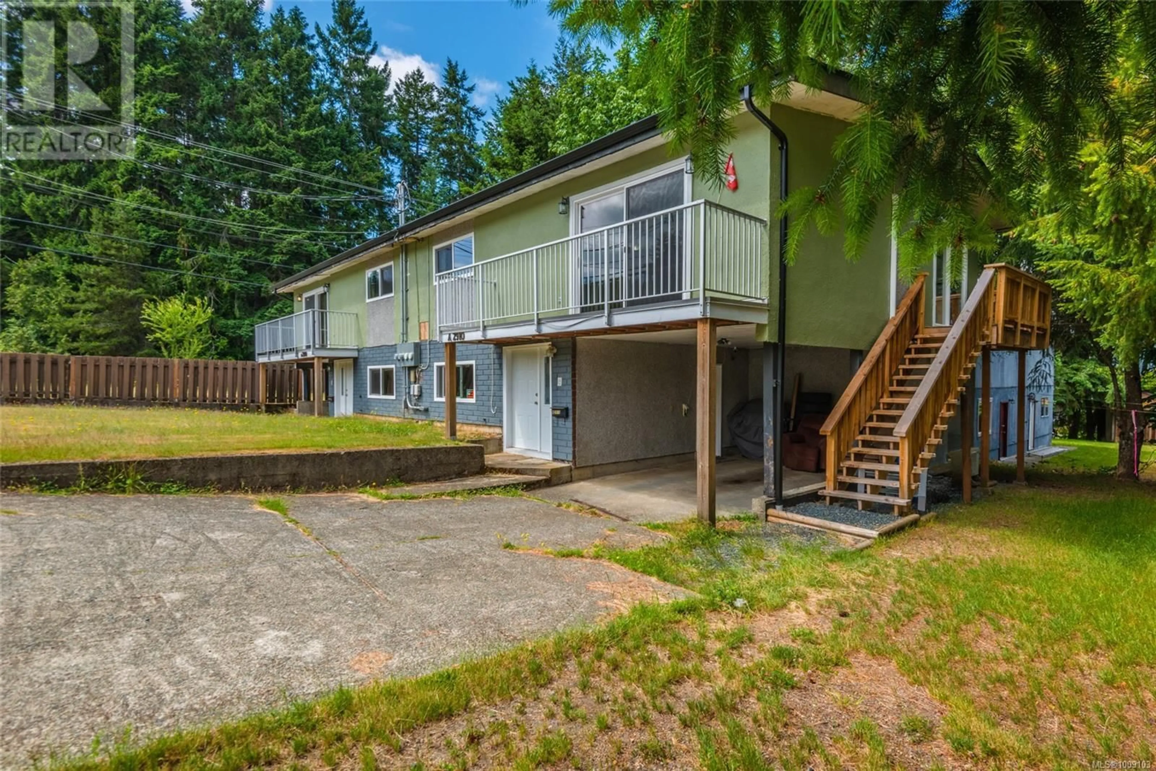A pic from outside/outdoor area/front of a property/back of a property/a pic from drone, unknown for 2910 18TH AVENUE, Port Alberni British Columbia V9Y3A9