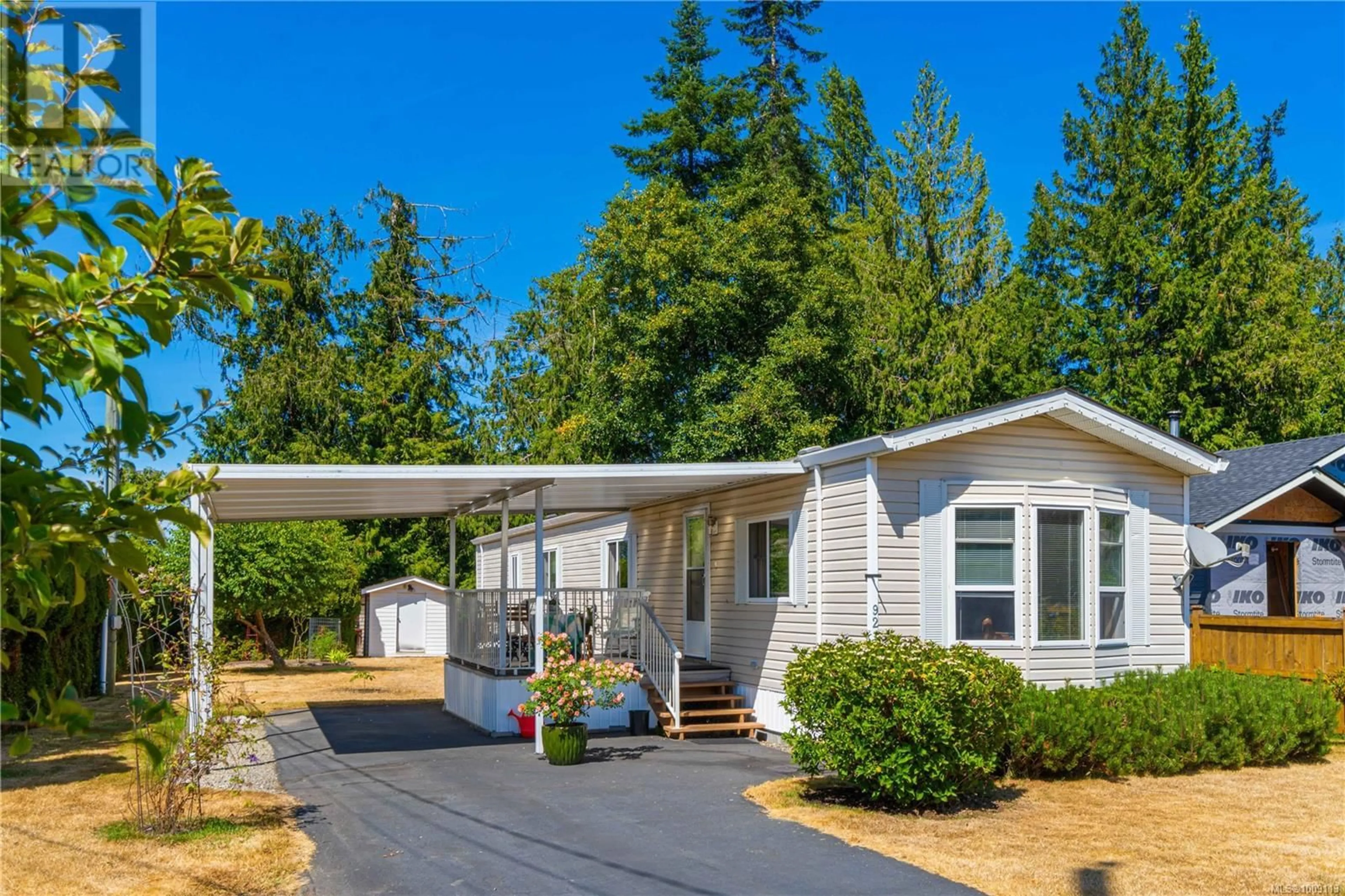Home with vinyl exterior material, unknown for 921 RILEY ROAD, Parksville British Columbia V9P2L7