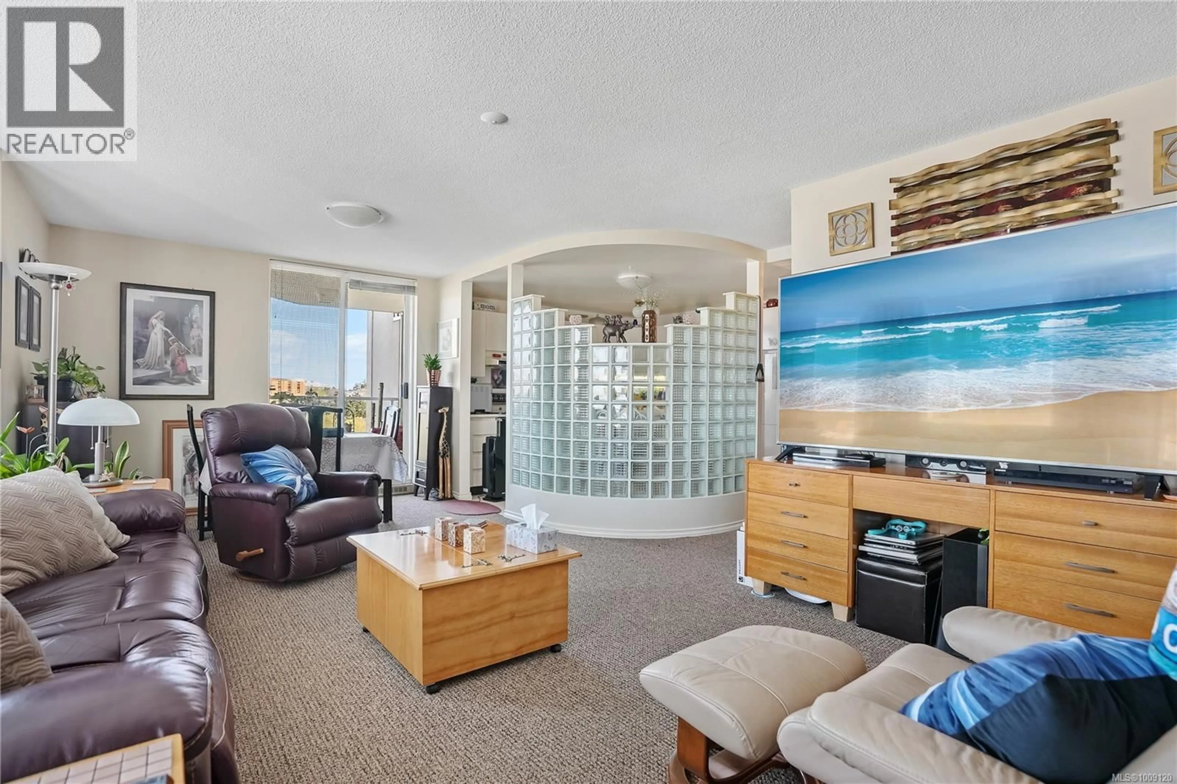 Living room with furniture, unknown for 501 - 1015 PANDORA AVENUE, Victoria British Columbia V8V3P6