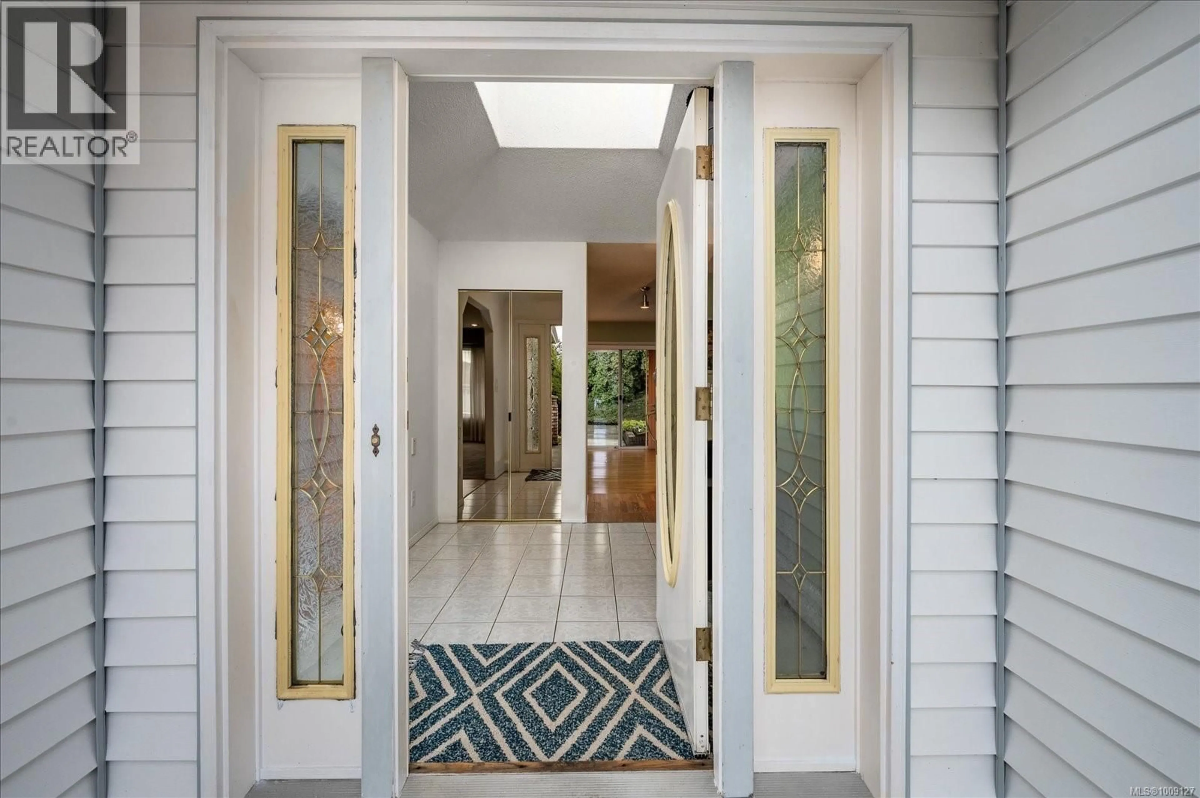 Indoor entryway for 813 CAMERON WAY, Ladysmith British Columbia V9G1N3