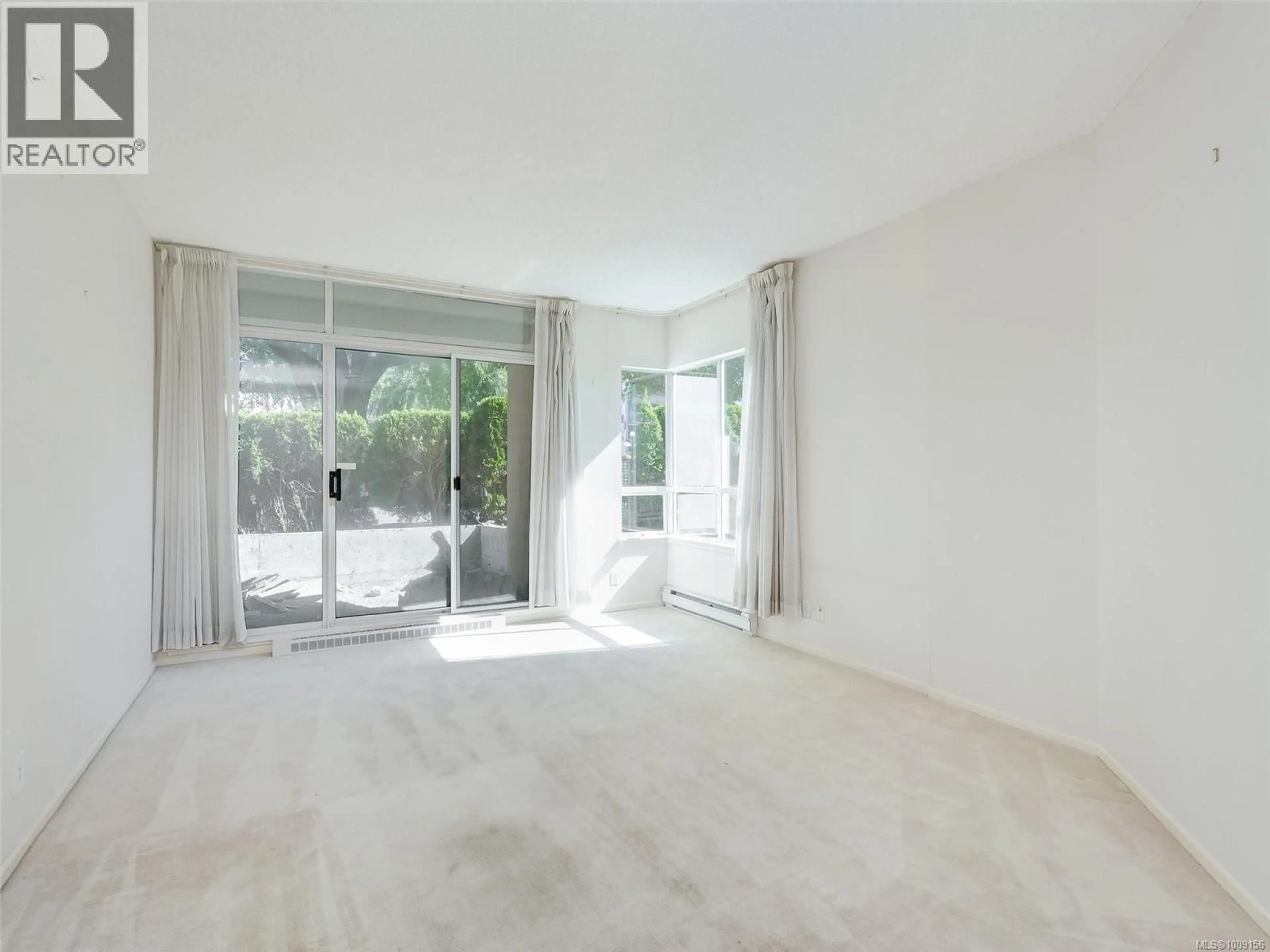 A pic of a room for 205 - 1010 VIEW STREET, Victoria British Columbia V8V4Y3