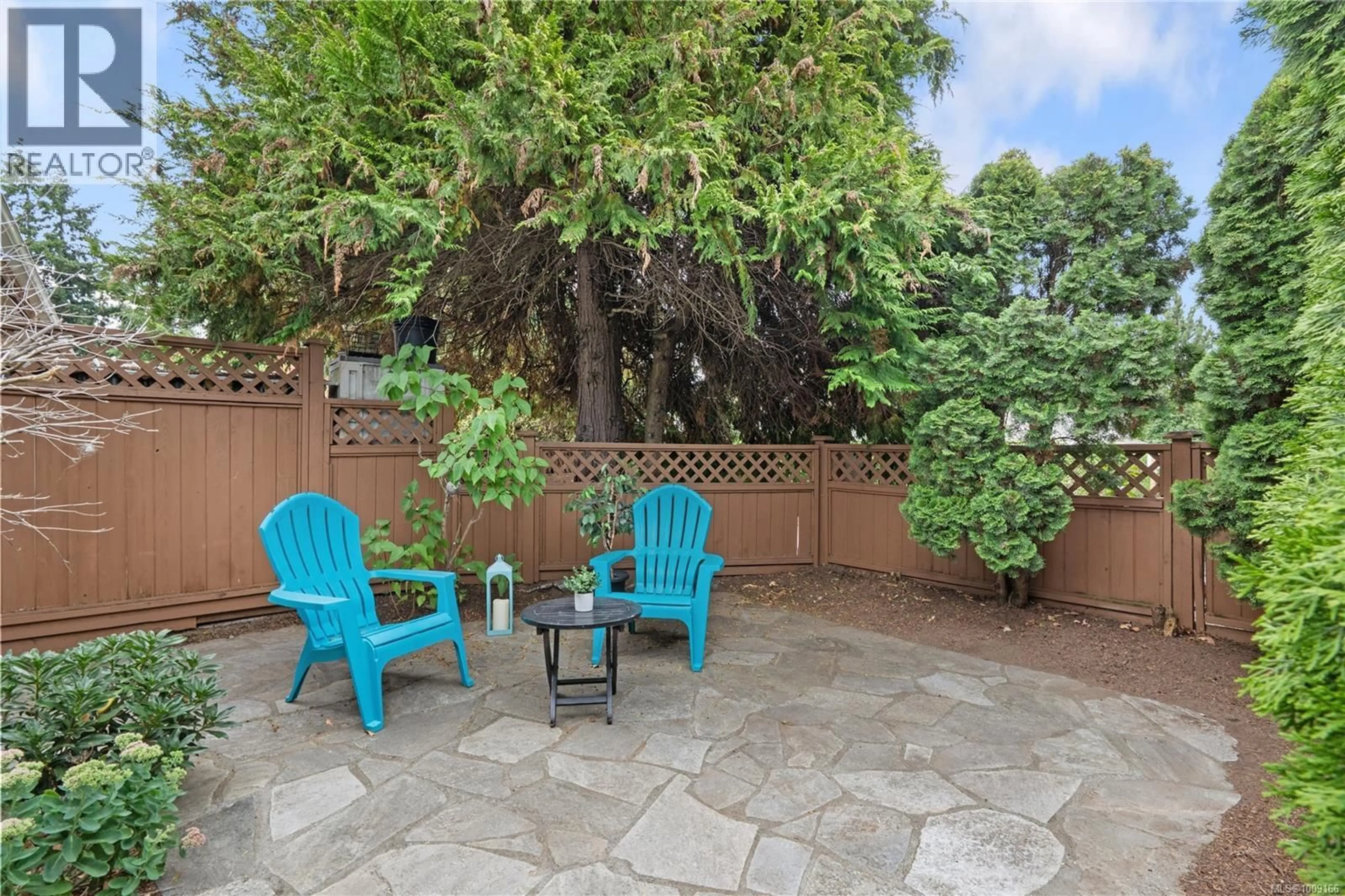 Patio, water/lake/river/ocean view for 3 - 974 DUNFORD AVENUE, Langford British Columbia V9B2S3