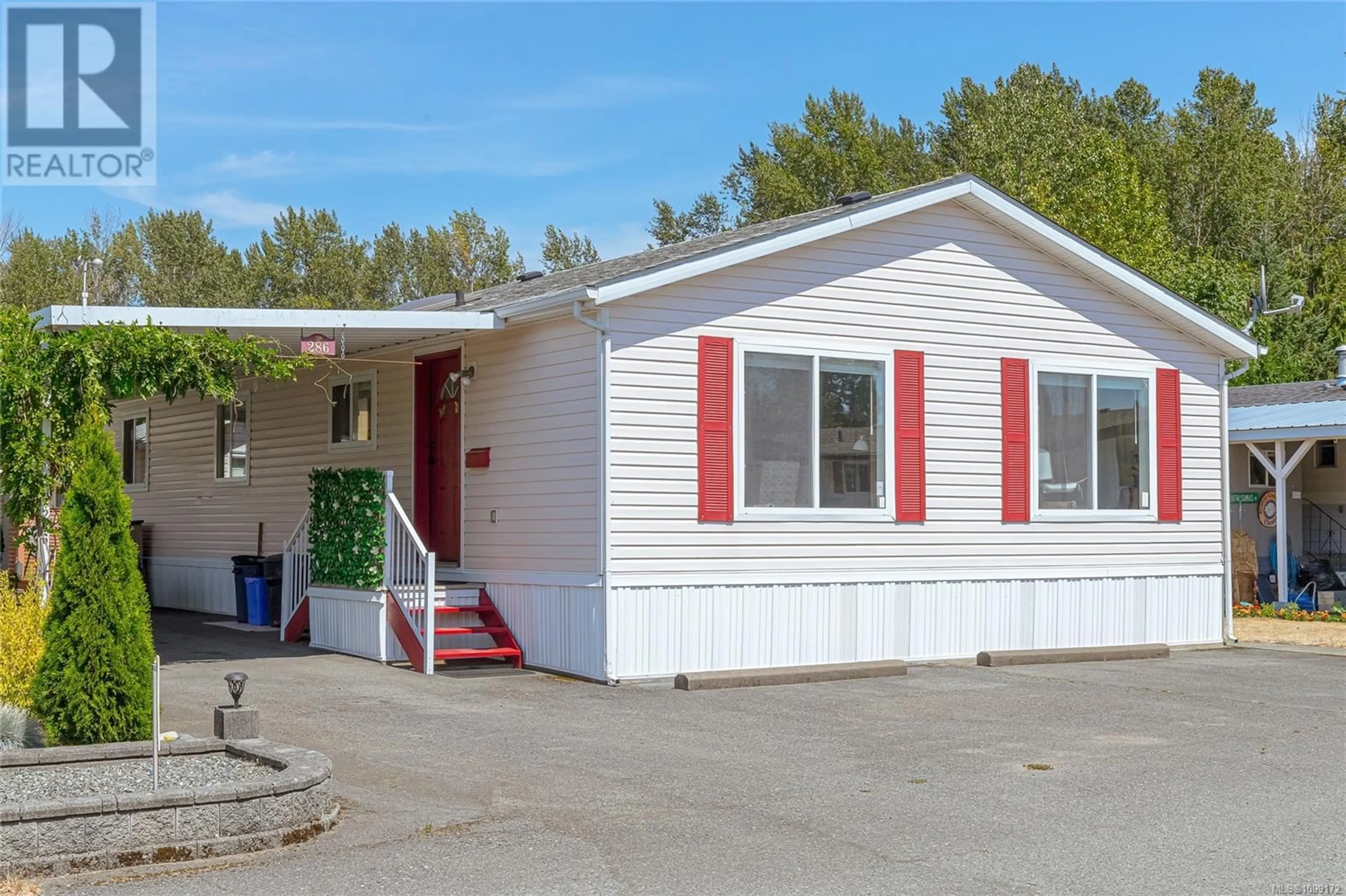 Home with vinyl exterior material, street for 286 - 2885 BOYS ROAD, Duncan British Columbia V9L4Y6