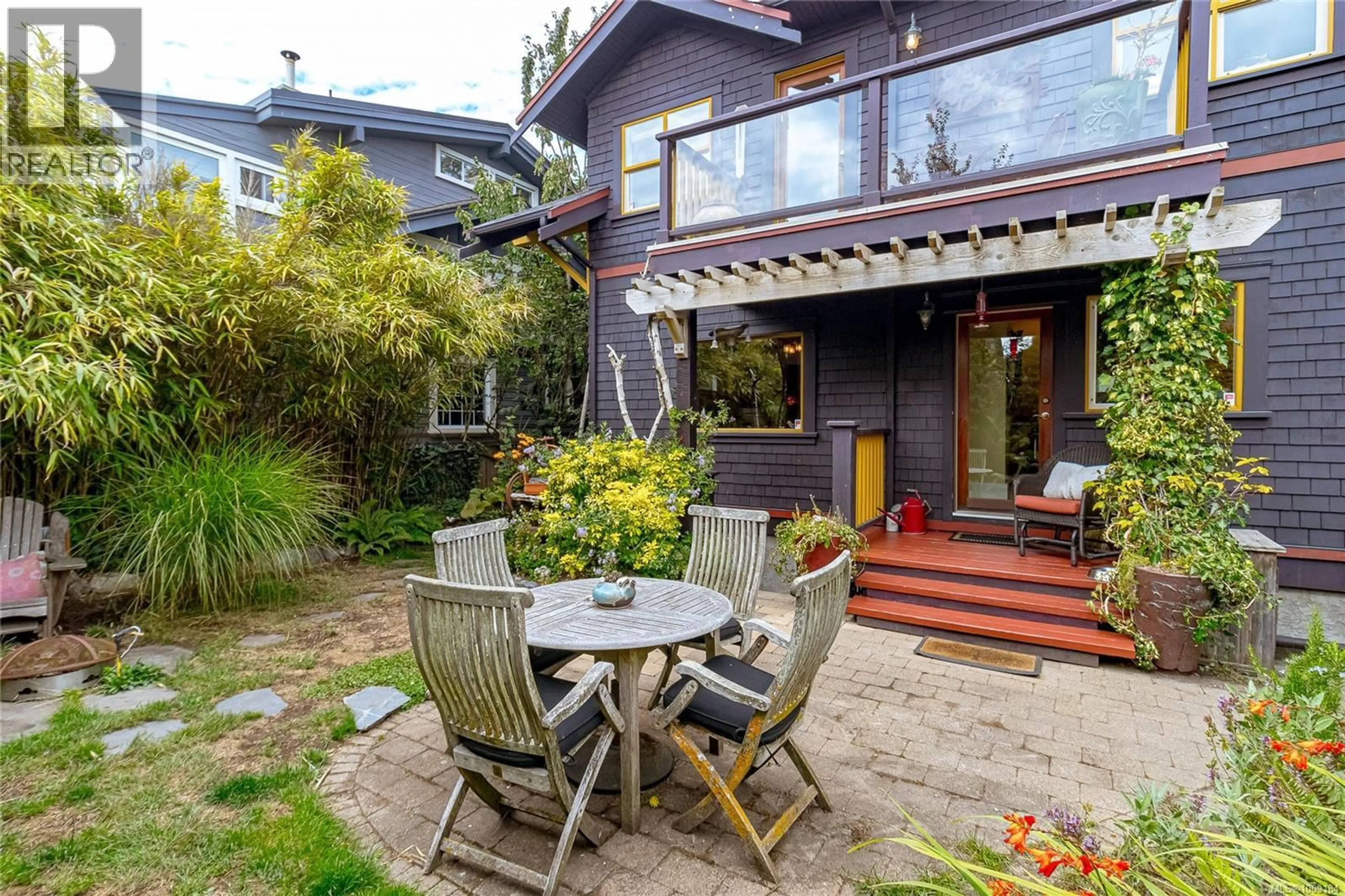 Patio, street for 1319 POINT STREET, Victoria British Columbia V8S1A4