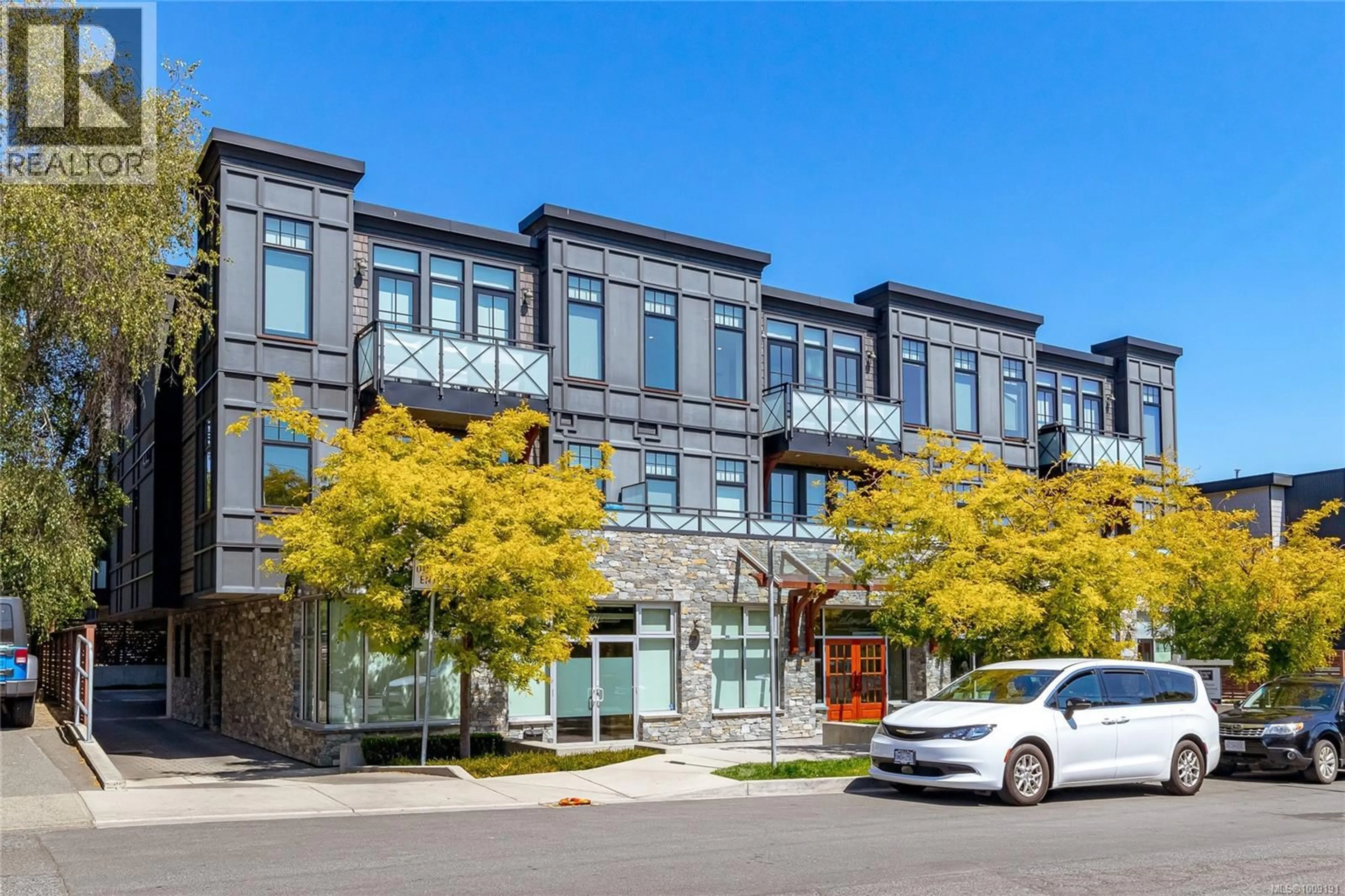 Unknown for 204 - 2580 PENRHYN STREET, Saanich British Columbia V8N1G3