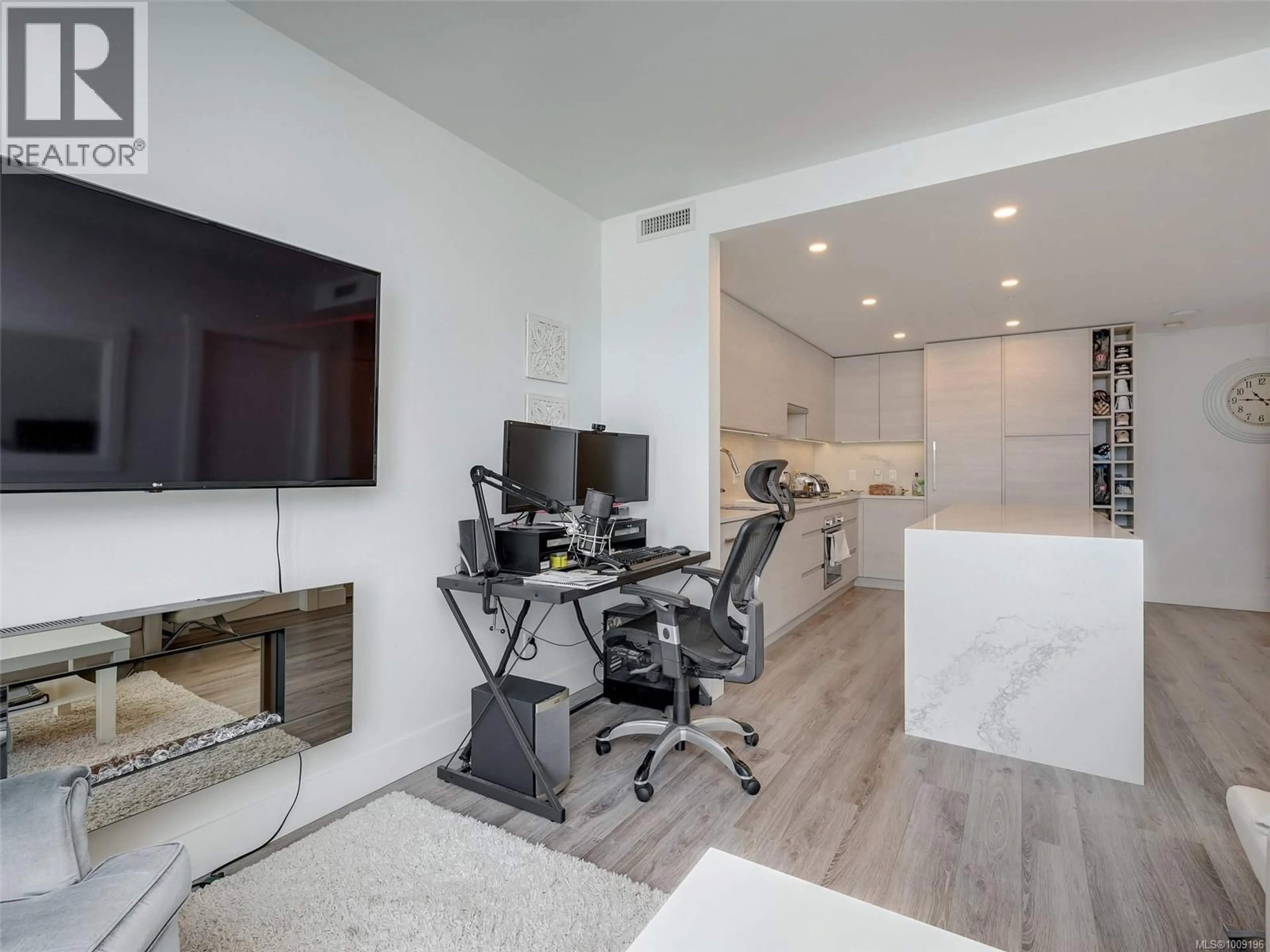 A pic of a room for 1404 - 777 HERALD STREET, Victoria British Columbia V8W1S5