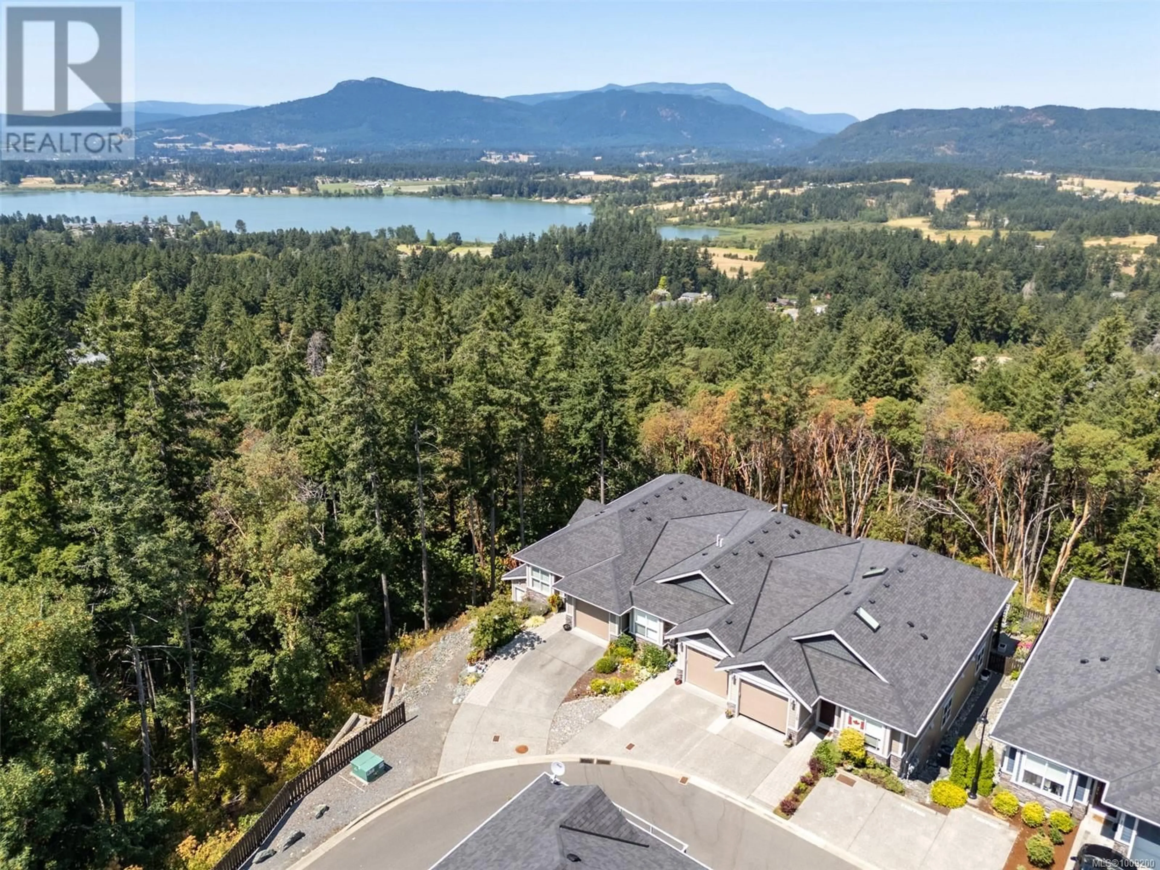 A pic from outside/outdoor area/front of a property/back of a property/a pic from drone, unknown for 8 - 1295 KINGSVIEW ROAD, Duncan British Columbia V9L0B3